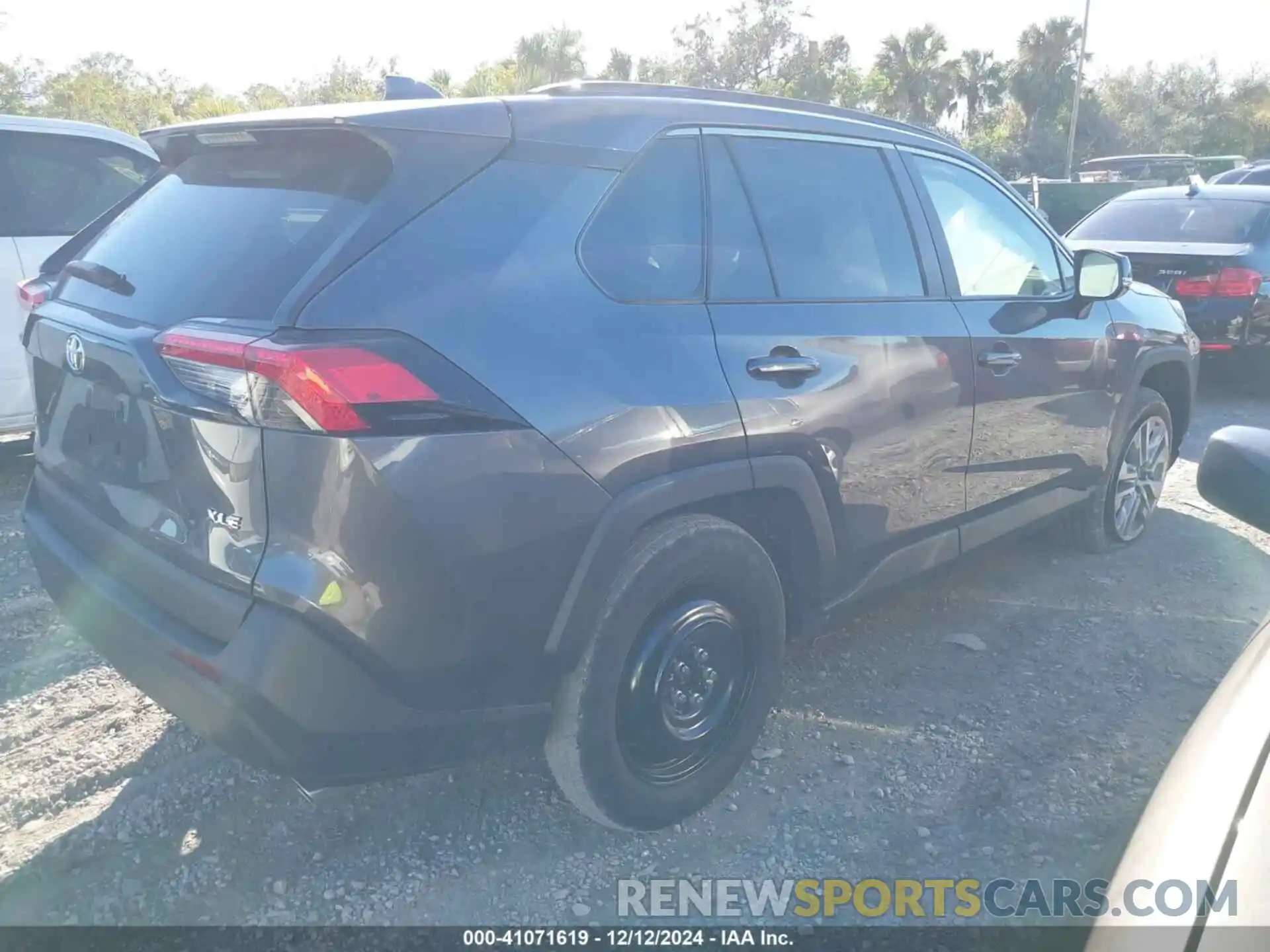 4 Photograph of a damaged car 2T3C1RFV0PC243428 TOYOTA RAV4 2023