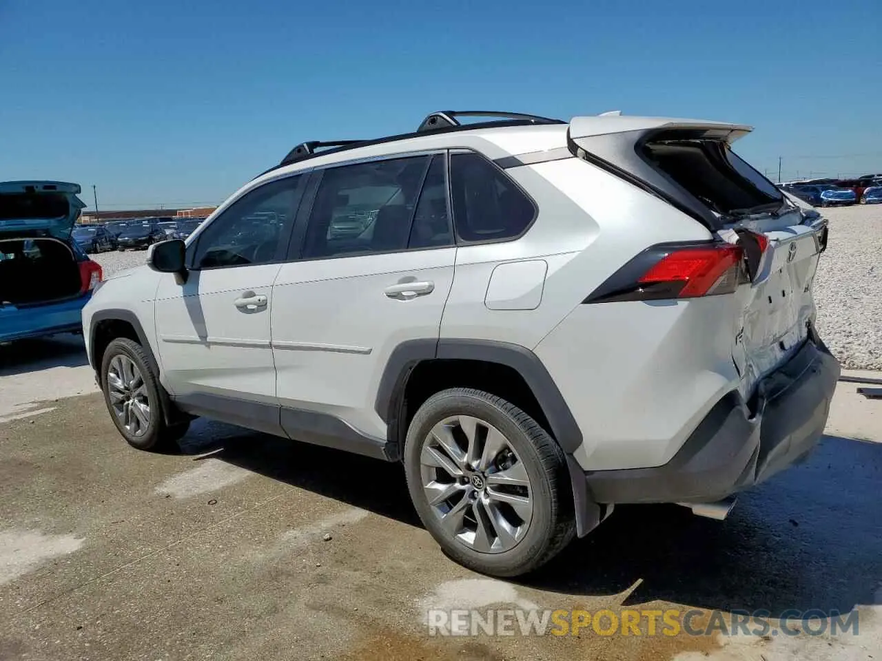 2 Photograph of a damaged car 2T3C1RFV2PW247785 TOYOTA RAV4 2023