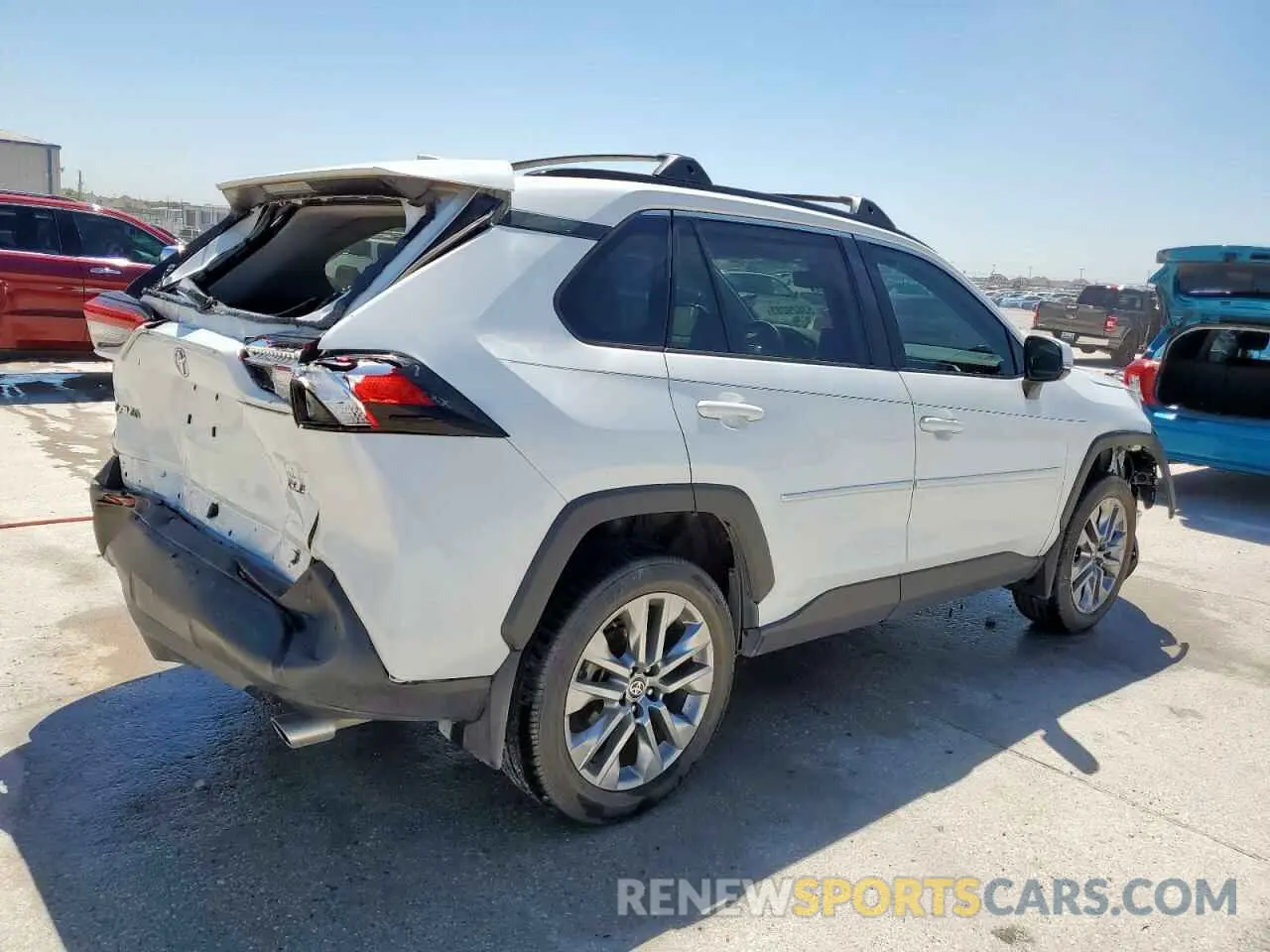 3 Photograph of a damaged car 2T3C1RFV2PW247785 TOYOTA RAV4 2023