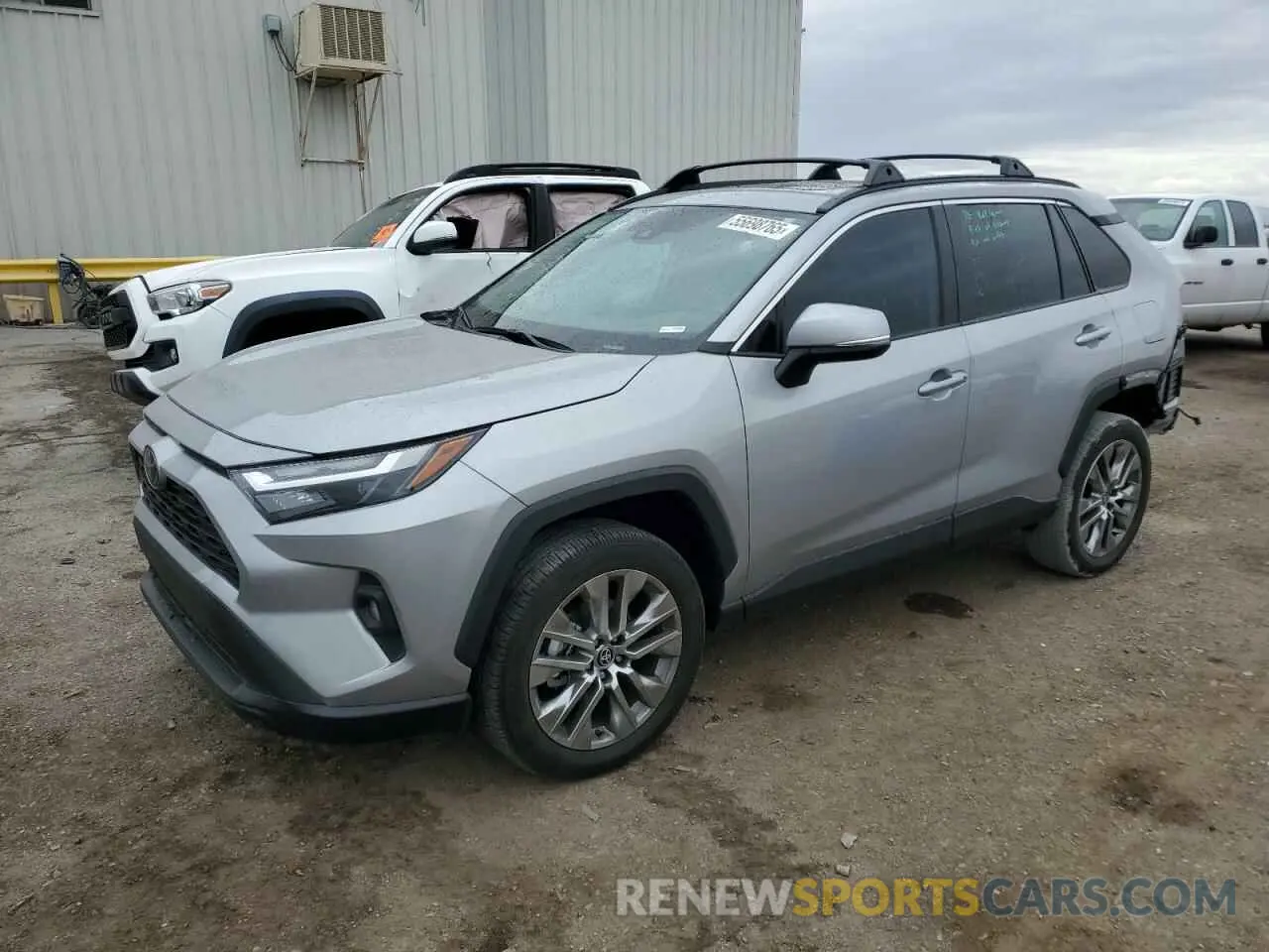 1 Photograph of a damaged car 2T3C1RFV2PW274162 TOYOTA RAV4 2023