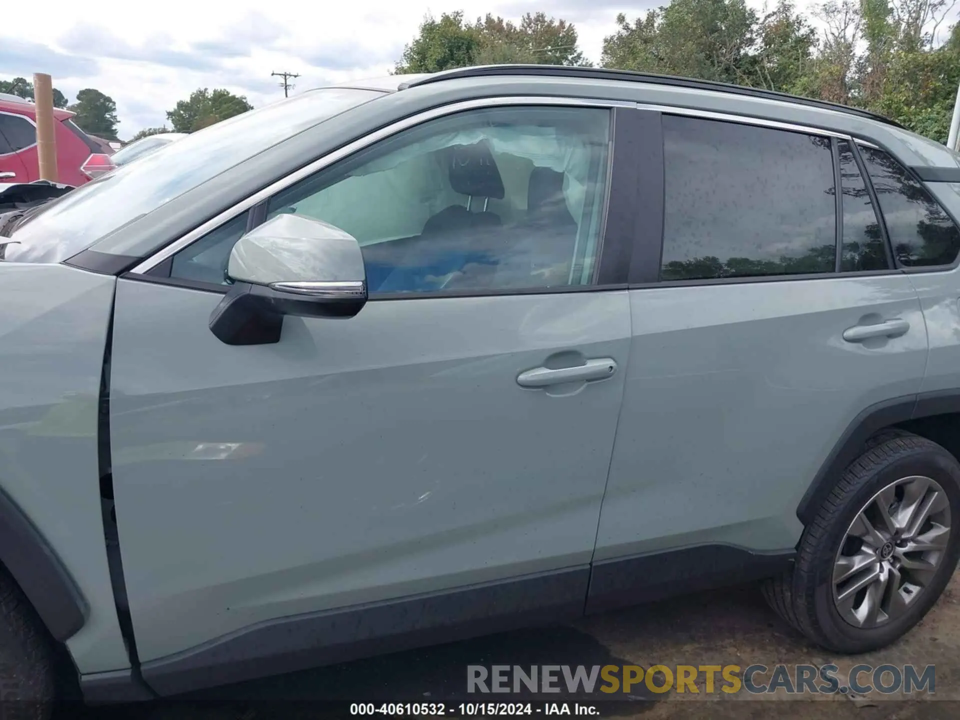13 Photograph of a damaged car 2T3C1RFV2PW278549 TOYOTA RAV4 2023