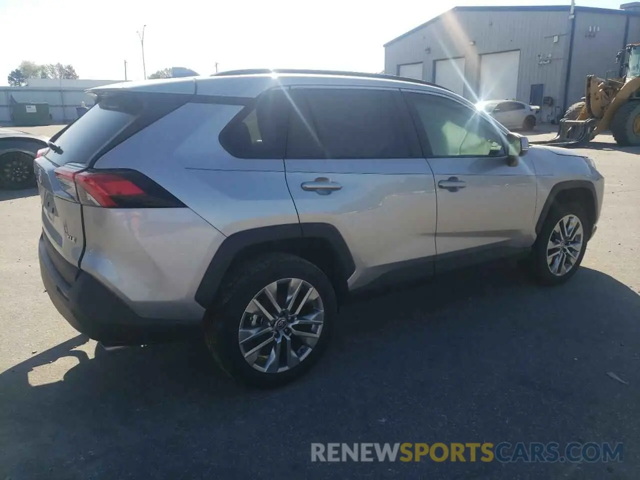 3 Photograph of a damaged car 2T3C1RFV3PC229751 TOYOTA RAV4 2023
