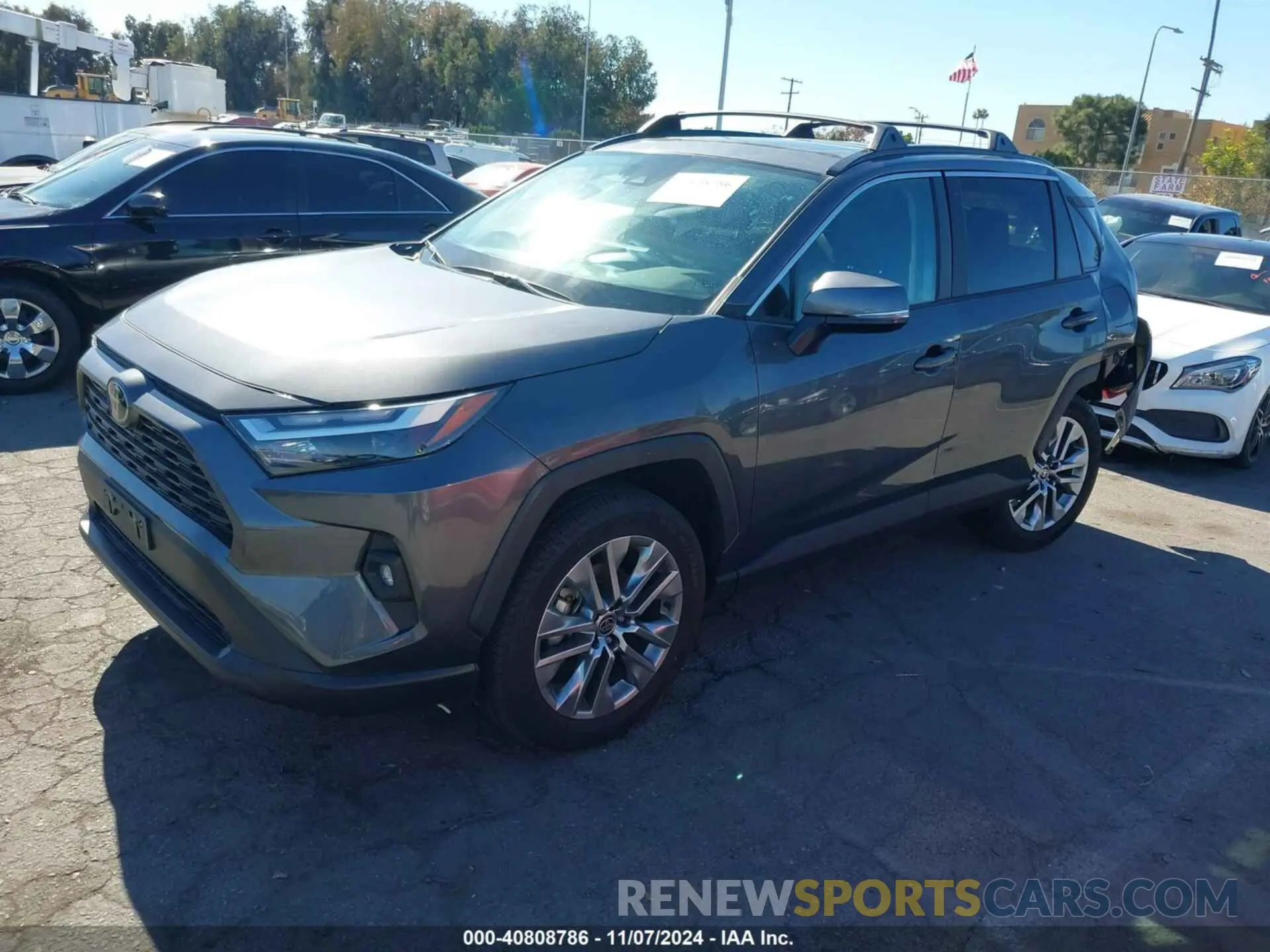 2 Photograph of a damaged car 2T3C1RFV3PC230978 TOYOTA RAV4 2023