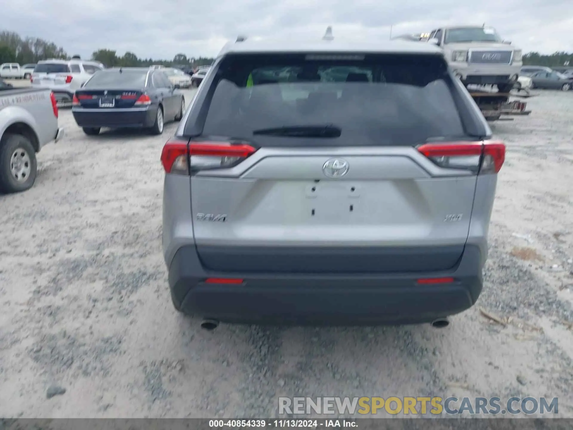 16 Photograph of a damaged car 2T3C1RFV3PC246338 TOYOTA RAV4 2023