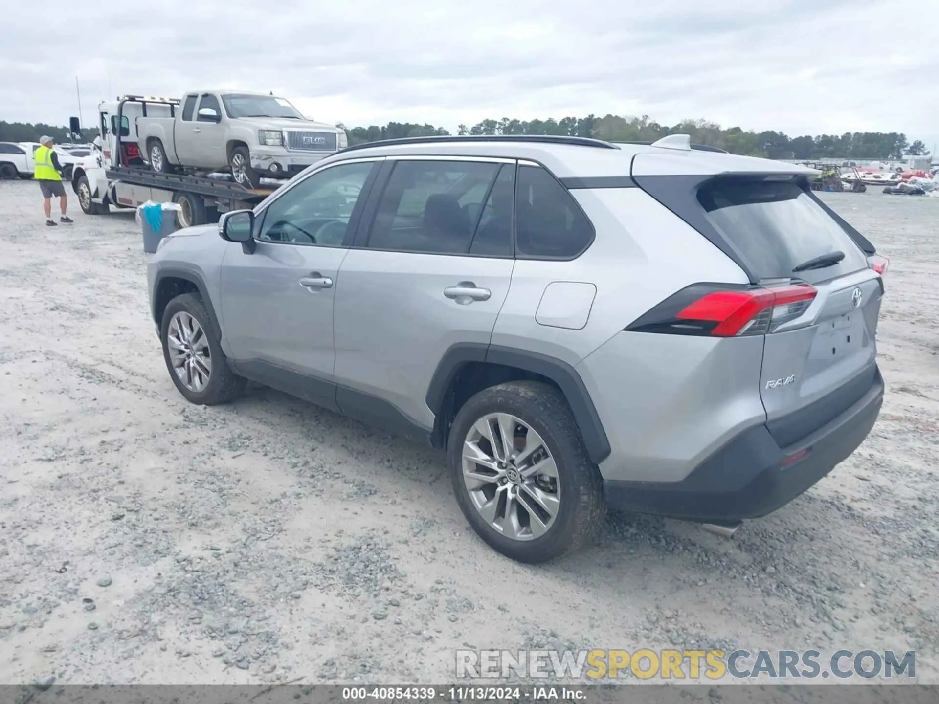 3 Photograph of a damaged car 2T3C1RFV3PC246338 TOYOTA RAV4 2023