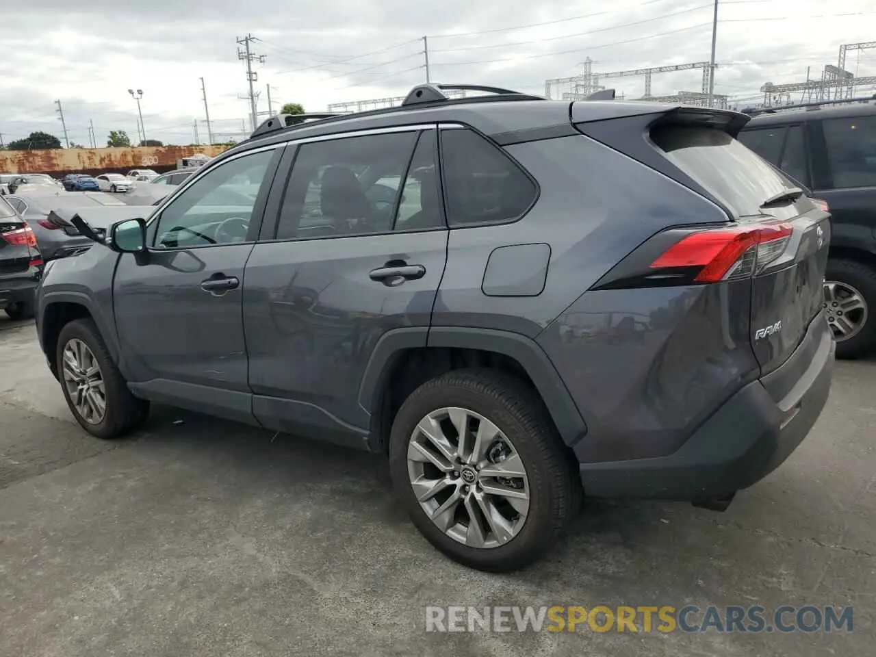 2 Photograph of a damaged car 2T3C1RFV3PW298986 TOYOTA RAV4 2023