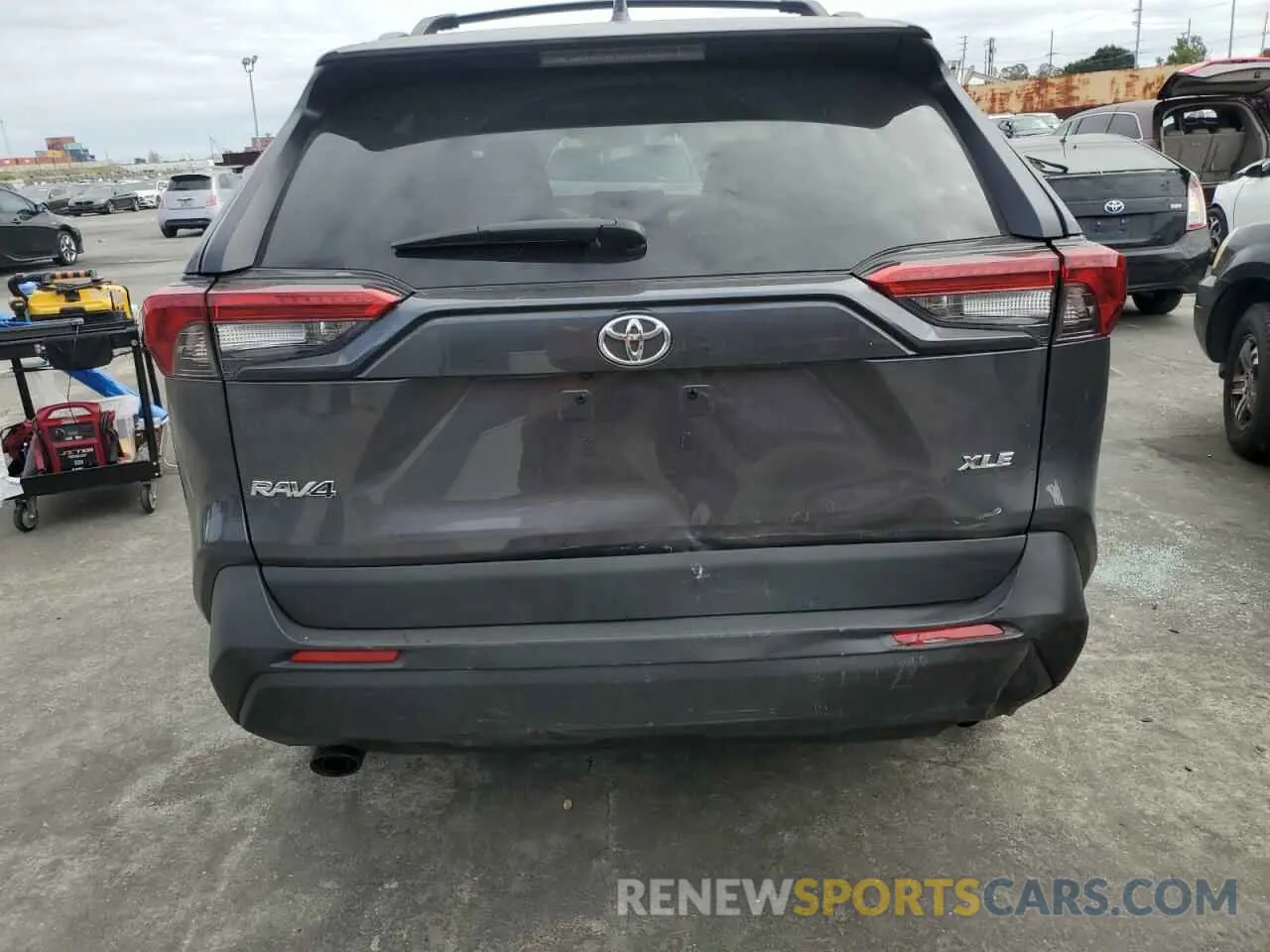 6 Photograph of a damaged car 2T3C1RFV3PW298986 TOYOTA RAV4 2023