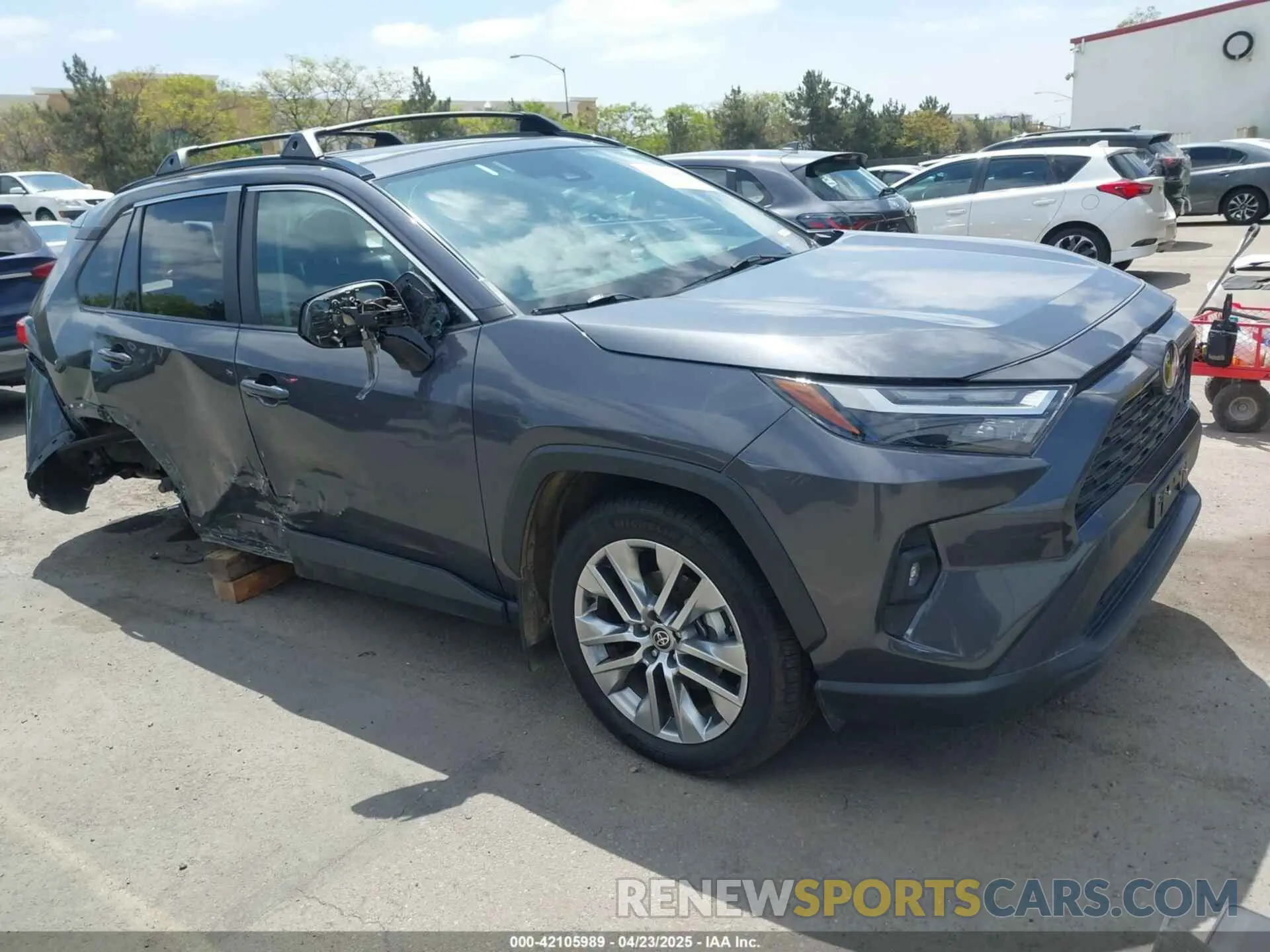 1 Photograph of a damaged car 2T3C1RFV4PW274552 TOYOTA RAV4 2023