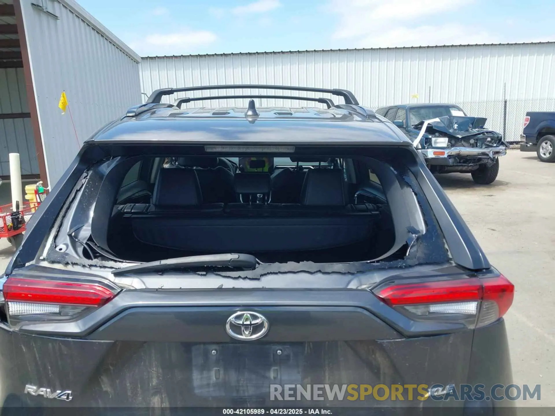 6 Photograph of a damaged car 2T3C1RFV4PW274552 TOYOTA RAV4 2023