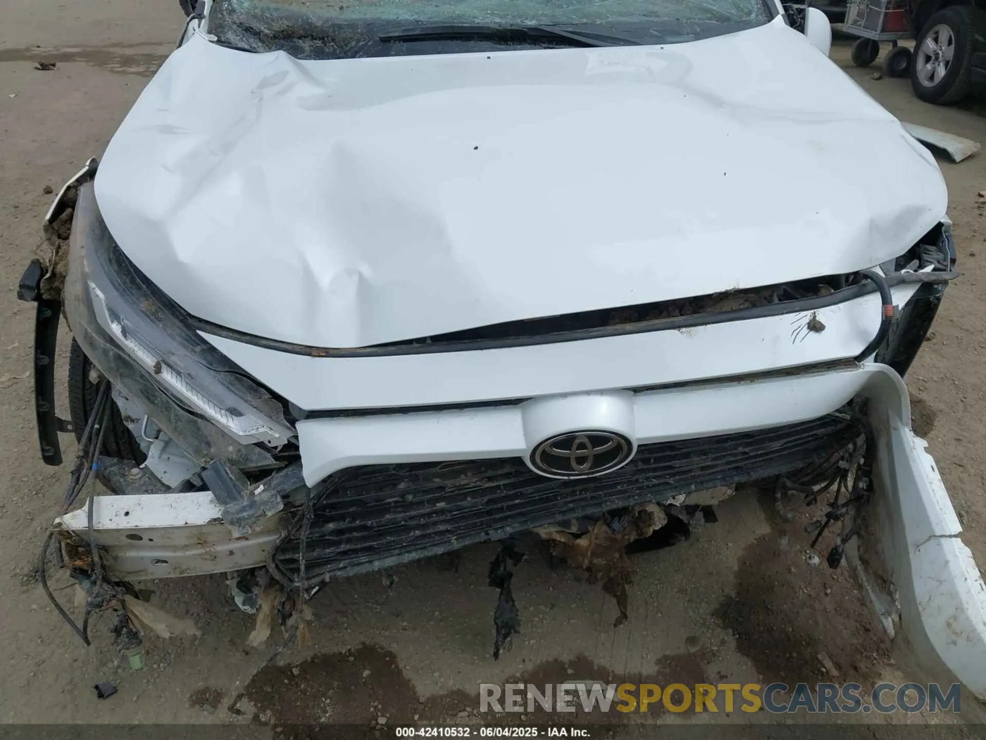 6 Photograph of a damaged car 2T3C1RFV4PW295885 TOYOTA RAV4 2023