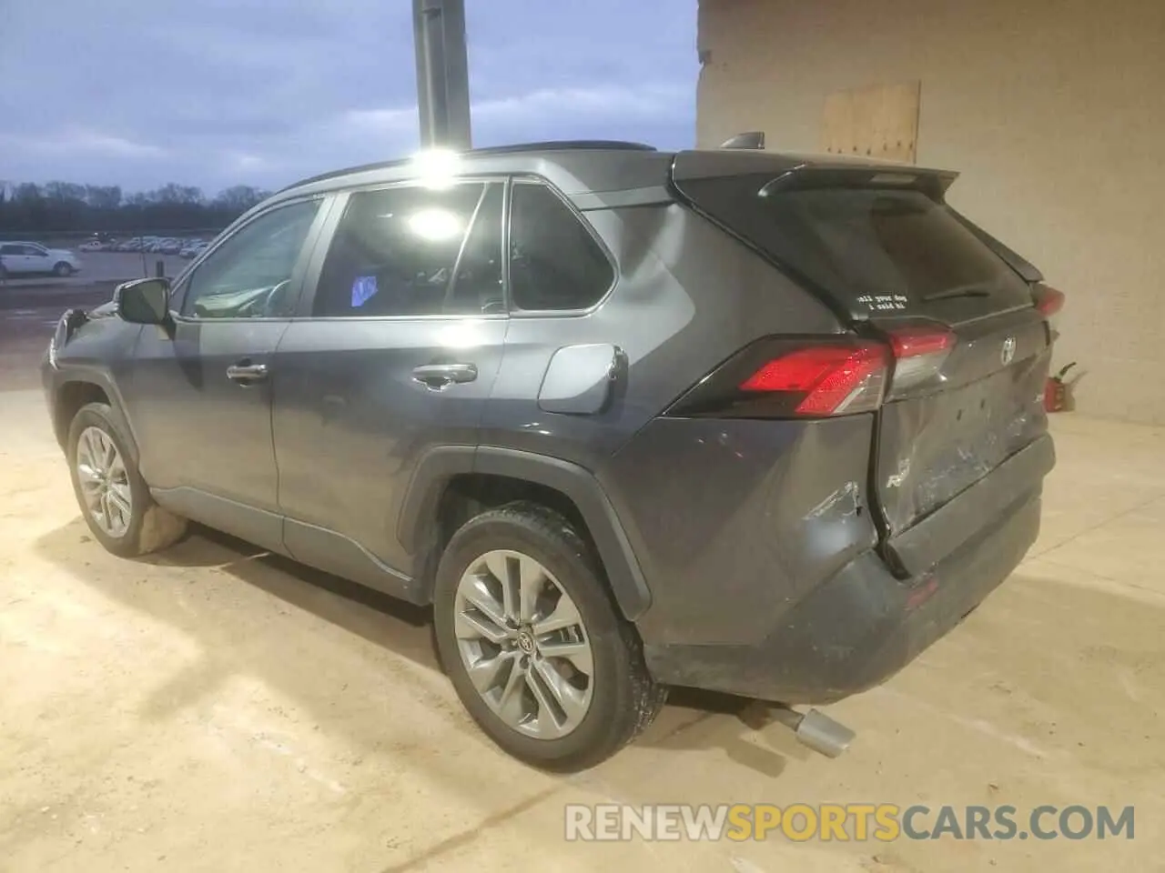 2 Photograph of a damaged car 2T3C1RFV5PC245532 TOYOTA RAV4 2023