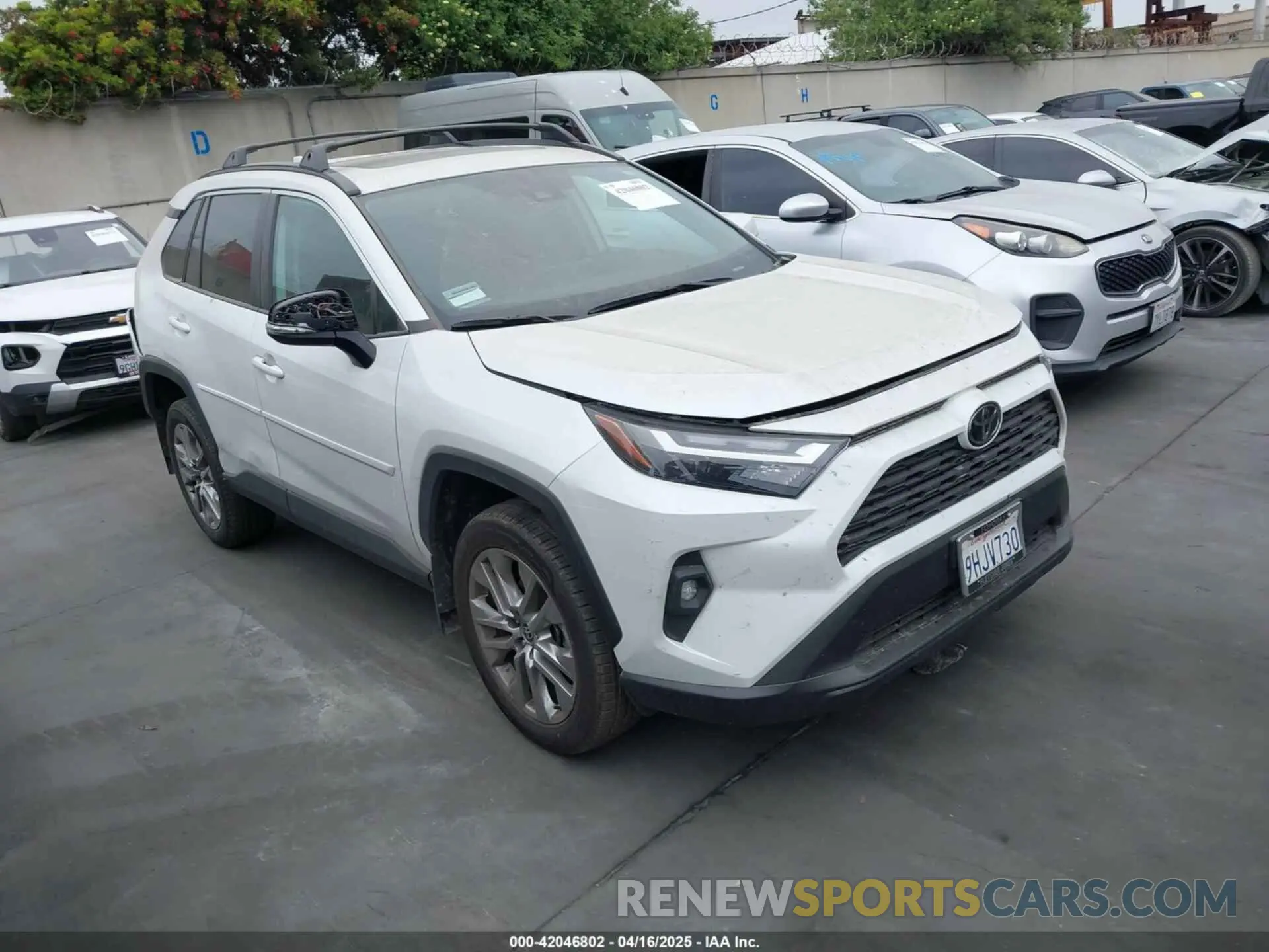 1 Photograph of a damaged car 2T3C1RFV5PW281350 TOYOTA RAV4 2023