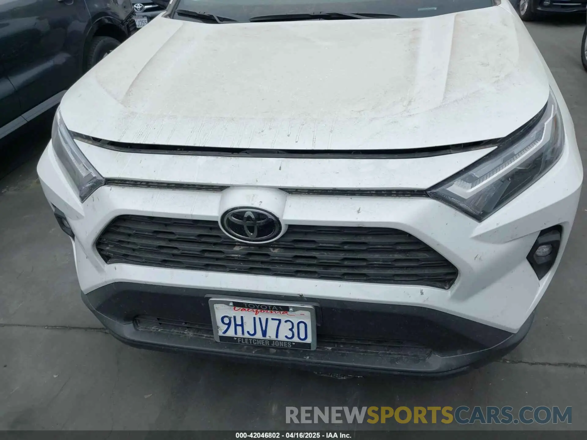 13 Photograph of a damaged car 2T3C1RFV5PW281350 TOYOTA RAV4 2023