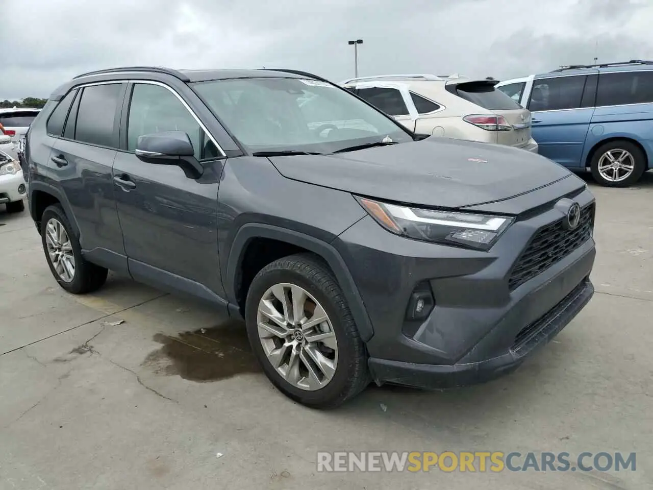 4 Photograph of a damaged car 2T3C1RFV6PC234622 TOYOTA RAV4 2023