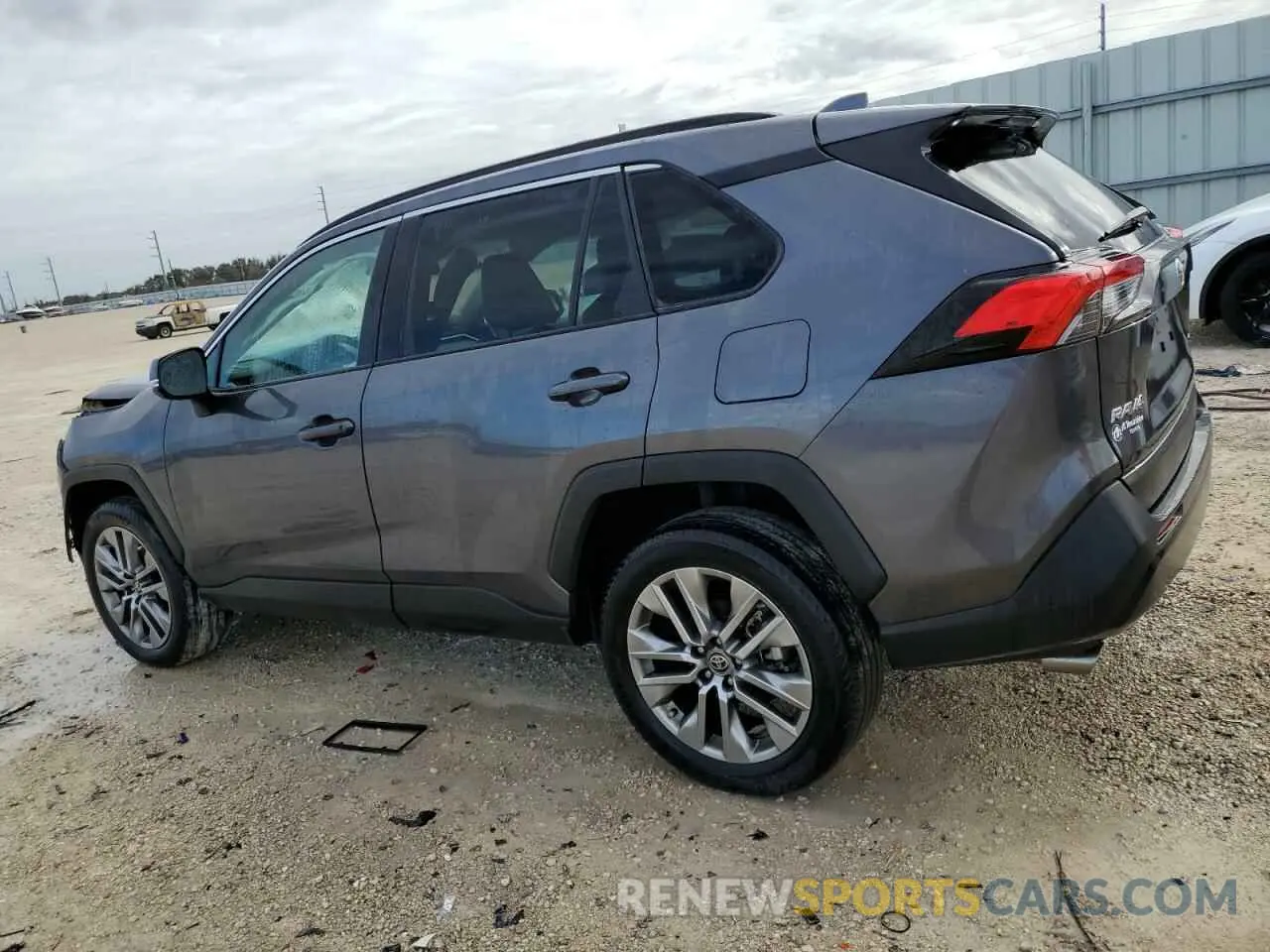 2 Photograph of a damaged car 2T3C1RFV6PC235043 TOYOTA RAV4 2023