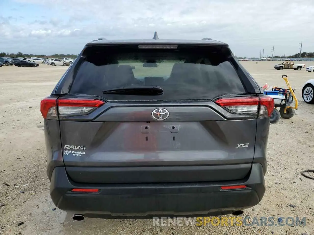 6 Photograph of a damaged car 2T3C1RFV6PC235043 TOYOTA RAV4 2023