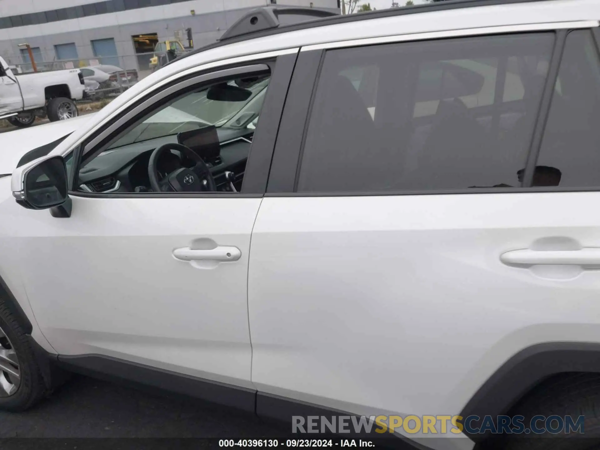15 Photograph of a damaged car 2T3C1RFV6PW287500 TOYOTA RAV4 2023