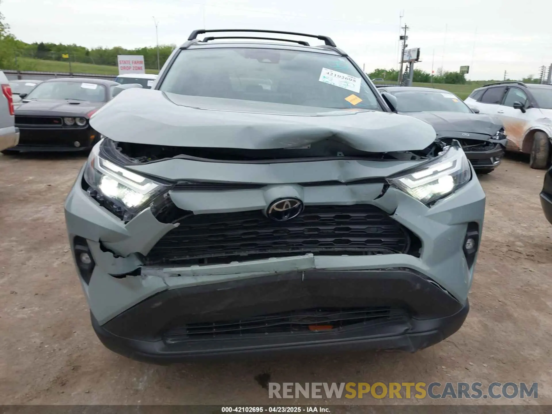 12 Photograph of a damaged car 2T3C1RFV7PW258622 TOYOTA RAV4 2023