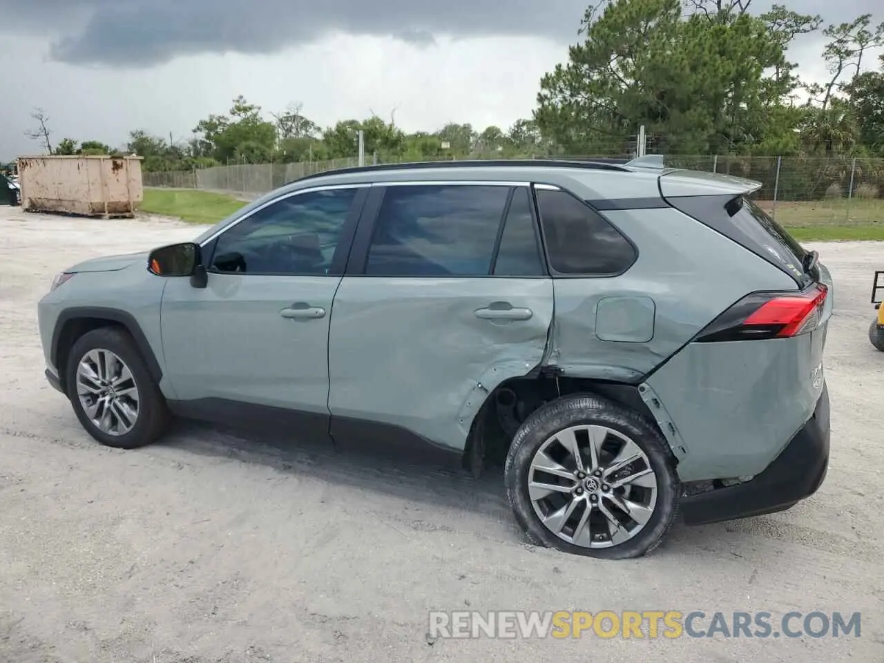 2 Photograph of a damaged car 2T3C1RFV7PW275825 TOYOTA RAV4 2023