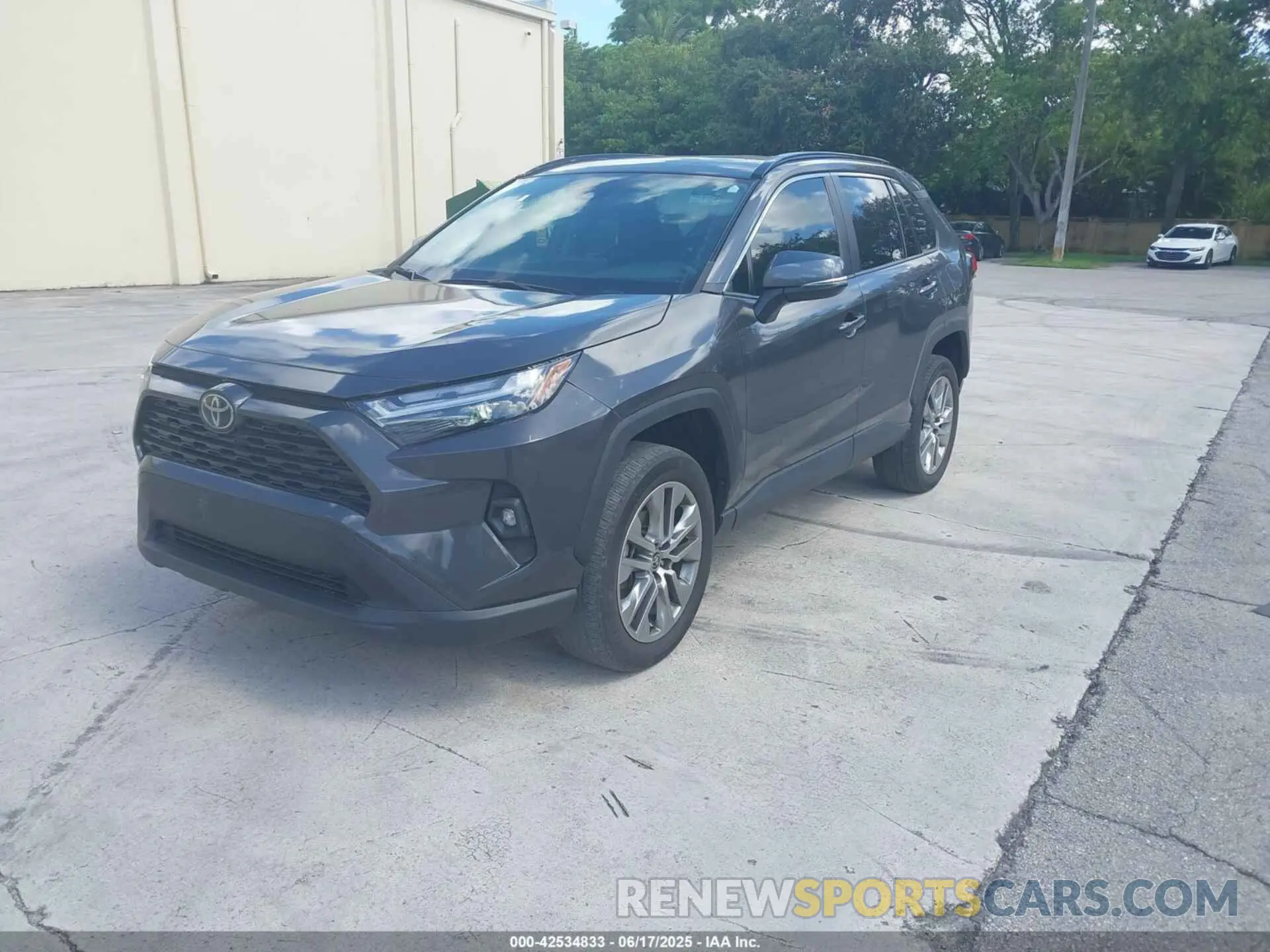 2 Photograph of a damaged car 2T3C1RFV8PC227493 TOYOTA RAV4 2023