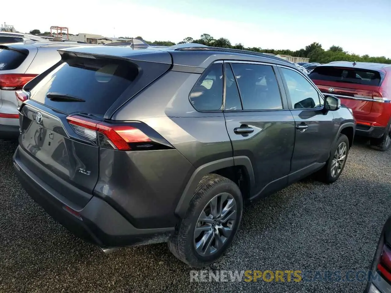 3 Photograph of a damaged car 2T3C1RFV8PW280158 TOYOTA RAV4 2023