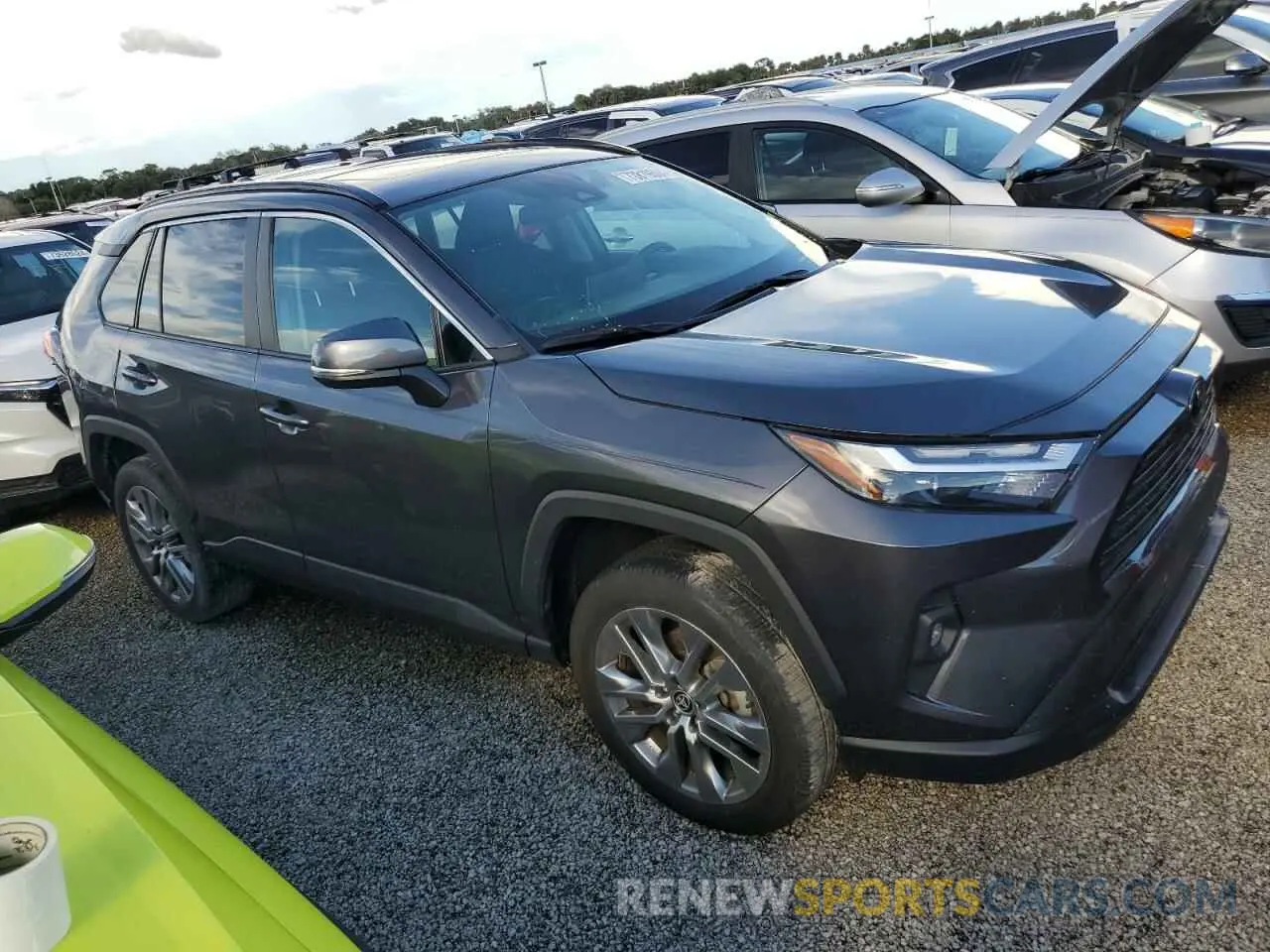 4 Photograph of a damaged car 2T3C1RFV8PW280158 TOYOTA RAV4 2023