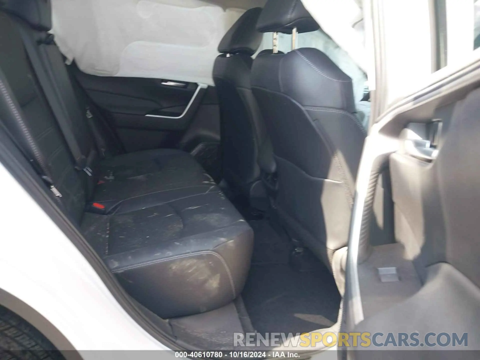 8 Photograph of a damaged car 2T3C1RFV8PW299552 TOYOTA RAV4 2023