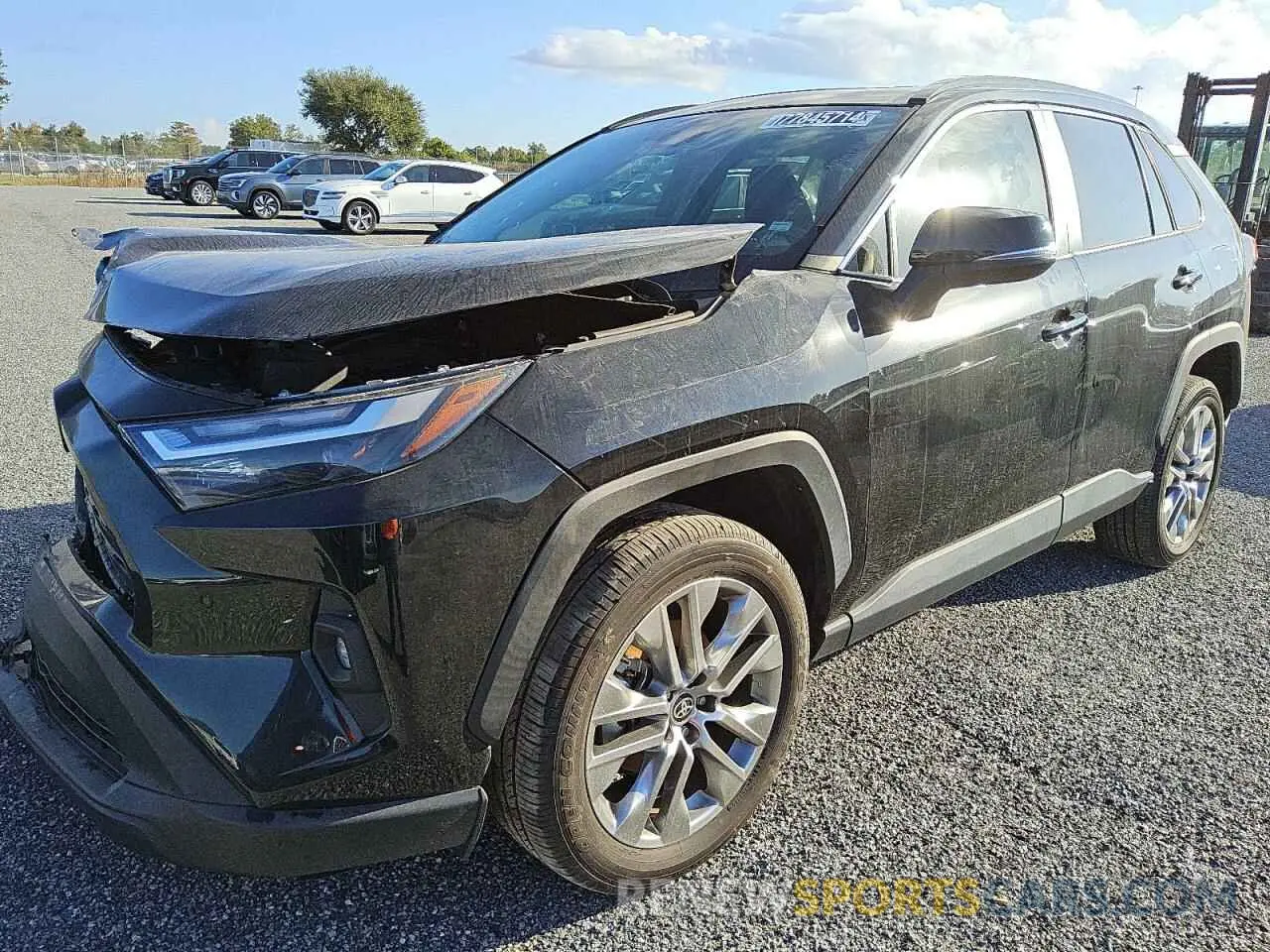 1 Photograph of a damaged car 2T3C1RFV9PW252501 TOYOTA RAV4 2023