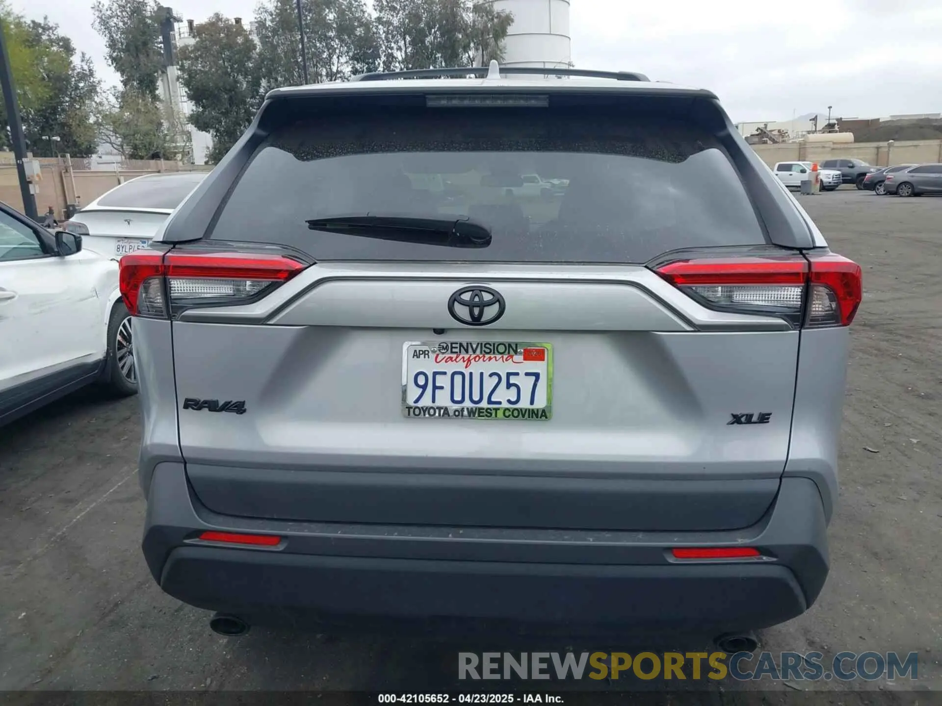 16 Photograph of a damaged car 2T3C1RFV9PW258508 TOYOTA RAV4 2023