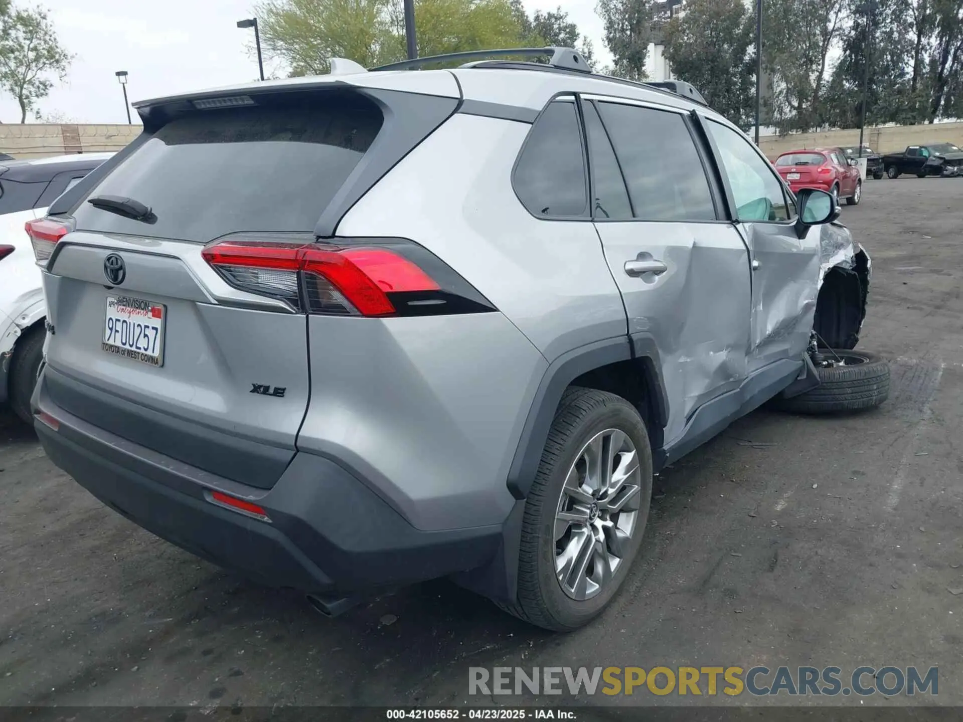 4 Photograph of a damaged car 2T3C1RFV9PW258508 TOYOTA RAV4 2023