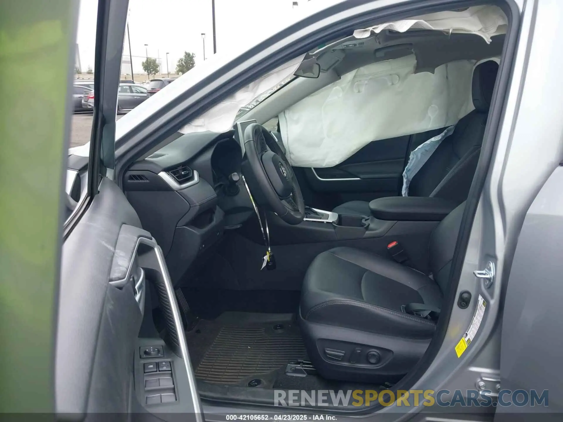 5 Photograph of a damaged car 2T3C1RFV9PW258508 TOYOTA RAV4 2023