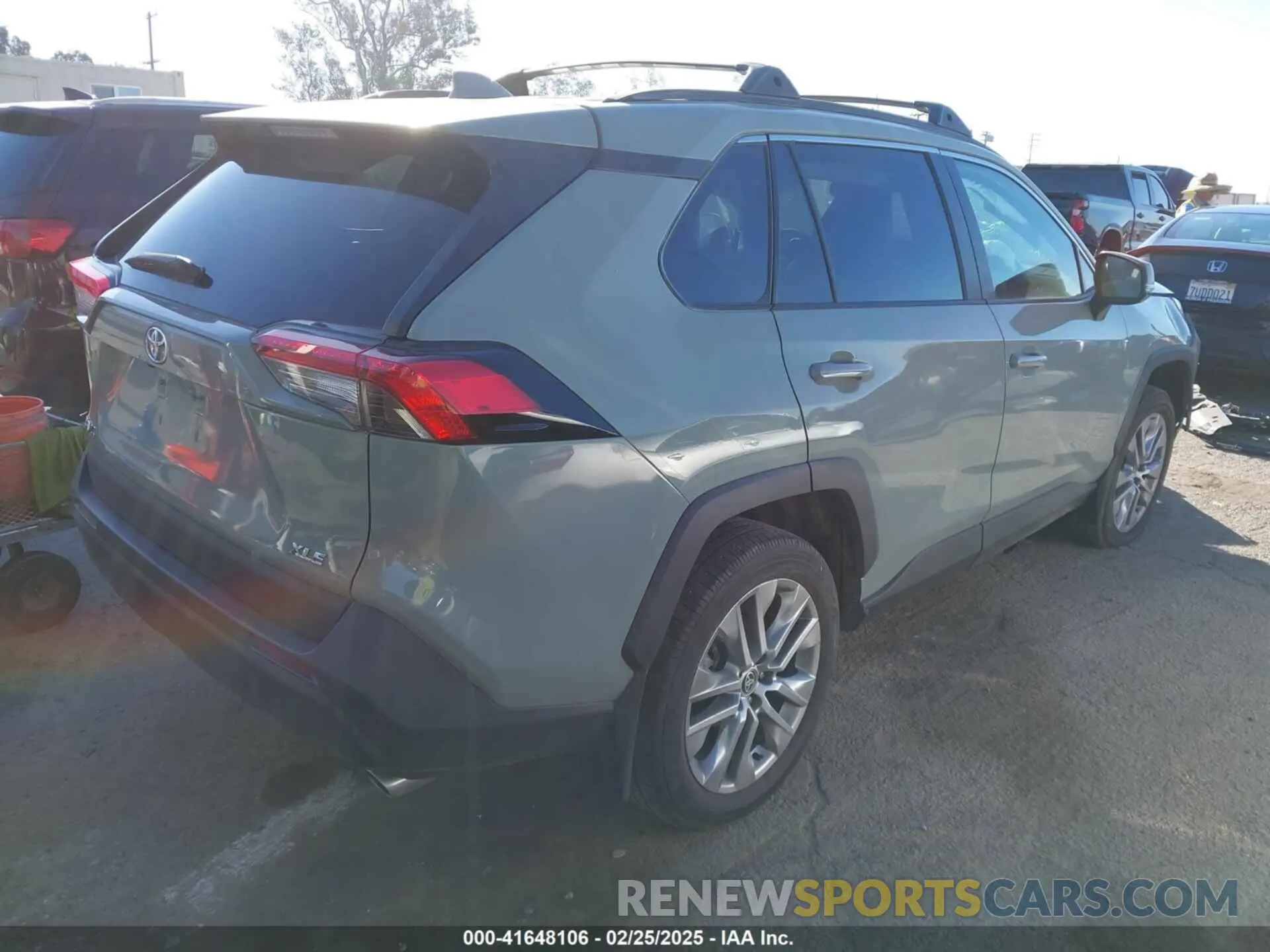 4 Photograph of a damaged car 2T3C1RFV9PW290598 TOYOTA RAV4 2023