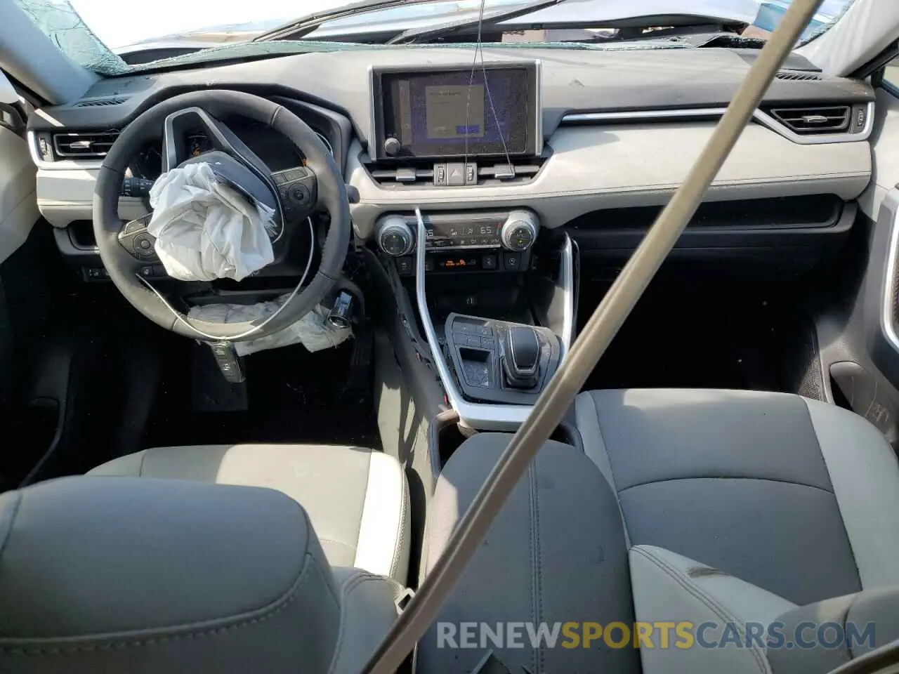 8 Photograph of a damaged car 2T3C1RFVXPW248313 TOYOTA RAV4 2023