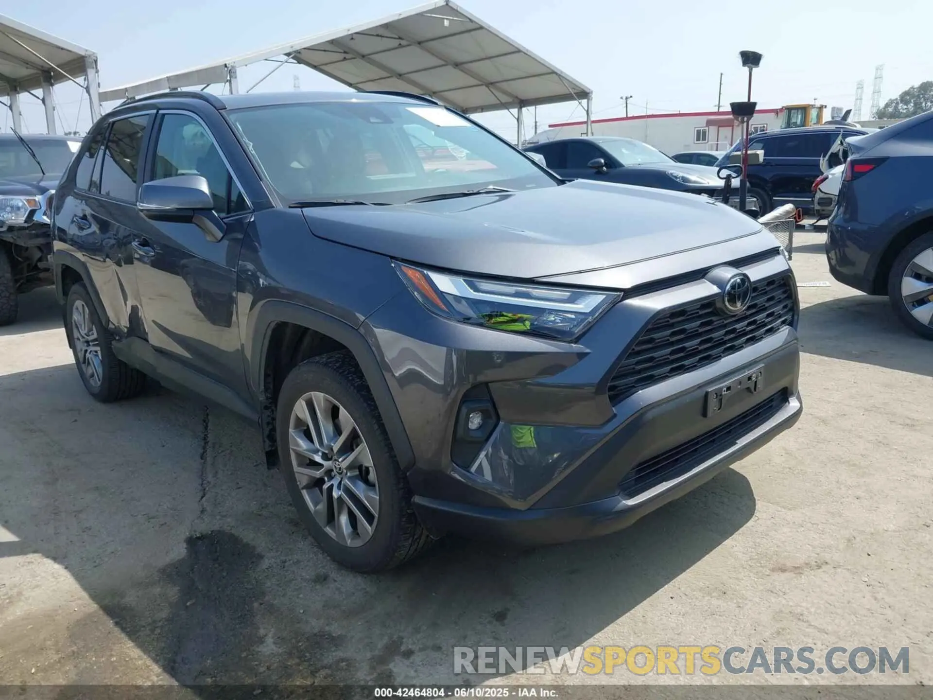 1 Photograph of a damaged car 2T3C1RFVXPW281456 TOYOTA RAV4 2023