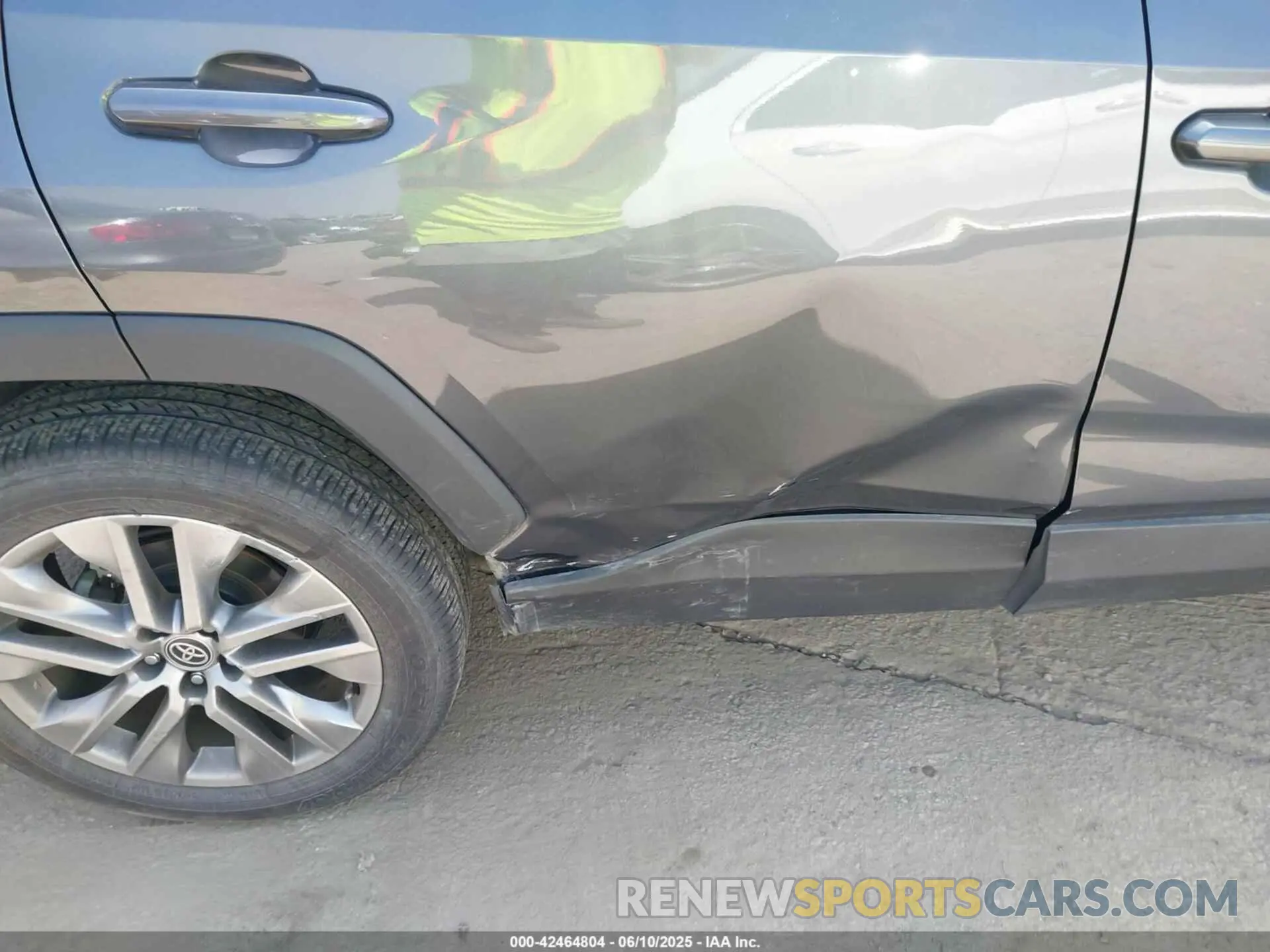 6 Photograph of a damaged car 2T3C1RFVXPW281456 TOYOTA RAV4 2023