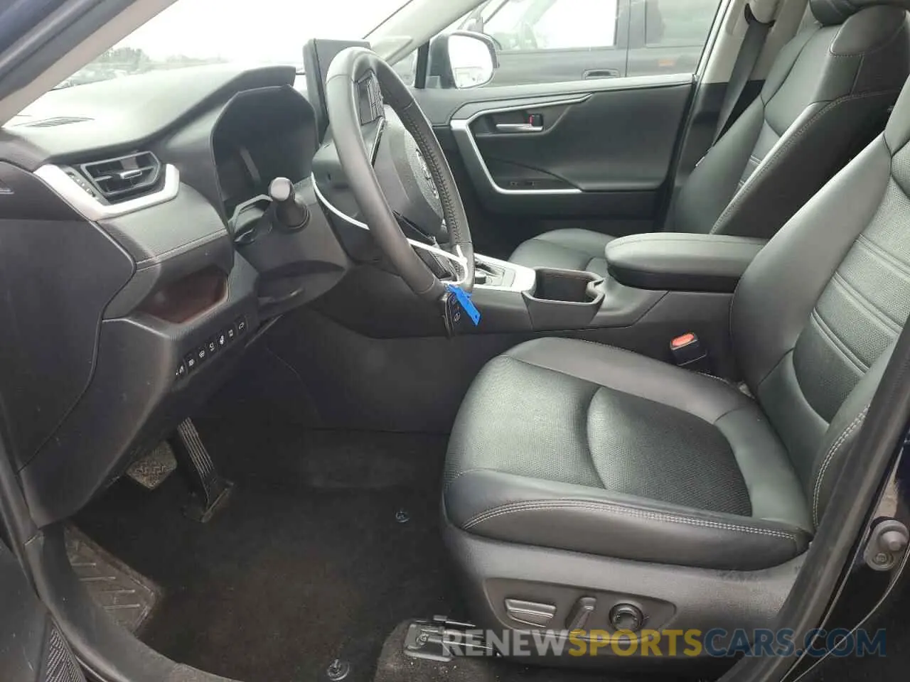 7 Photograph of a damaged car 2T3D6RFV4PW041387 TOYOTA RAV4 2023