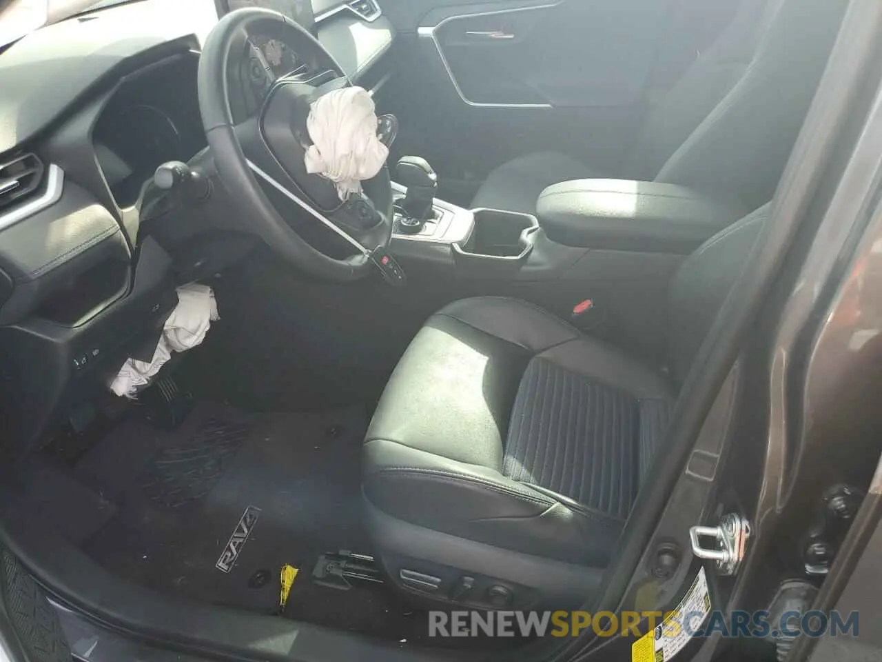 7 Photograph of a damaged car 2T3E6RFV5PW041662 TOYOTA RAV4 2023