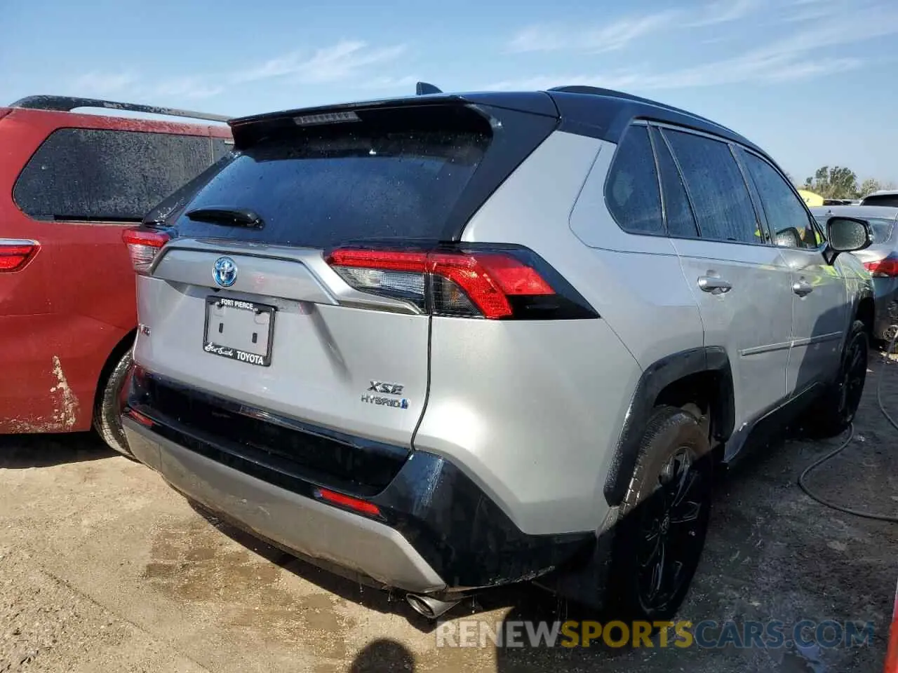 3 Photograph of a damaged car 2T3E6RFV8PW041753 TOYOTA RAV4 2023