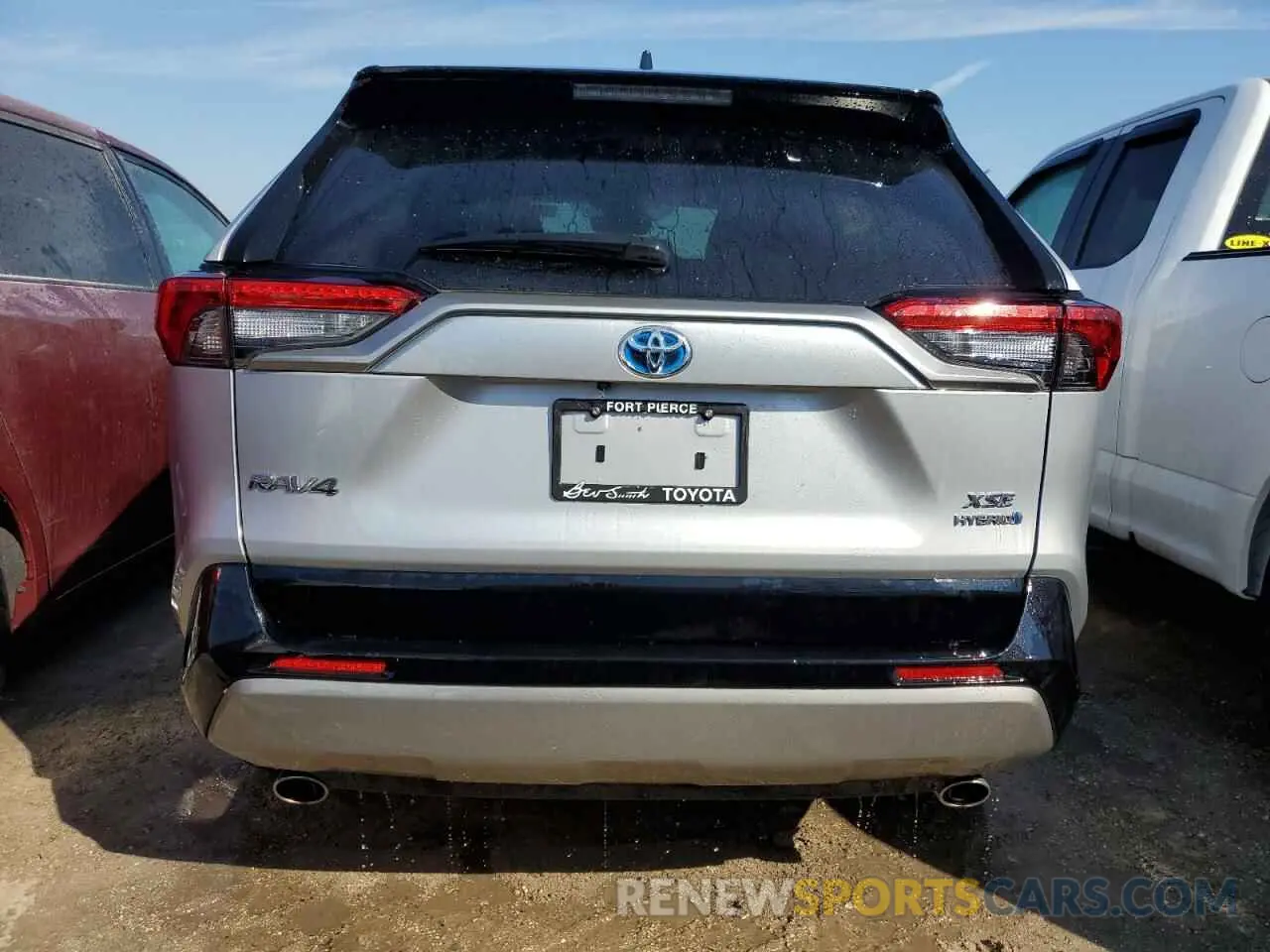 6 Photograph of a damaged car 2T3E6RFV8PW041753 TOYOTA RAV4 2023