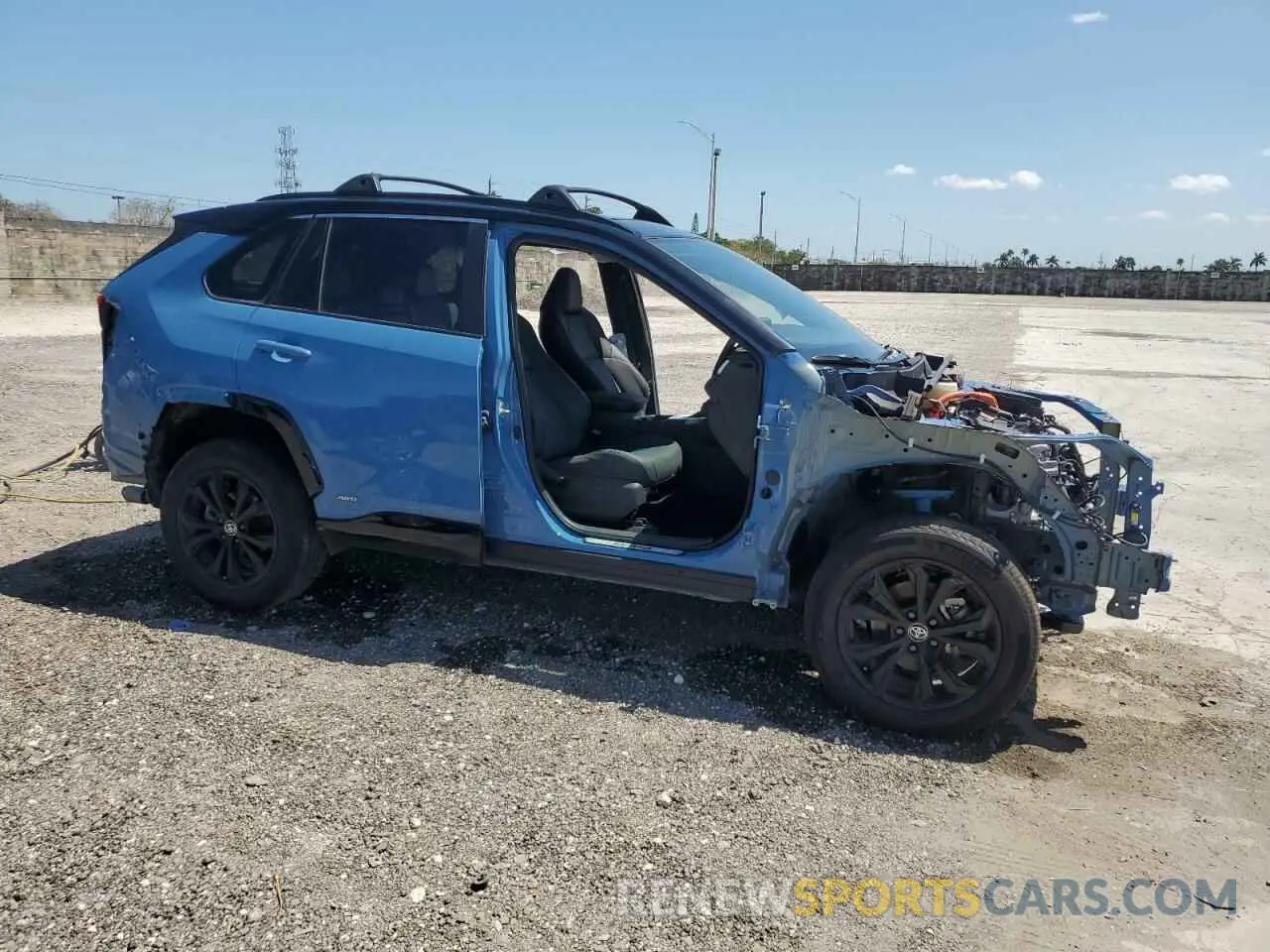 4 Photograph of a damaged car 2T3E6RFV8PW046113 TOYOTA RAV4 2023