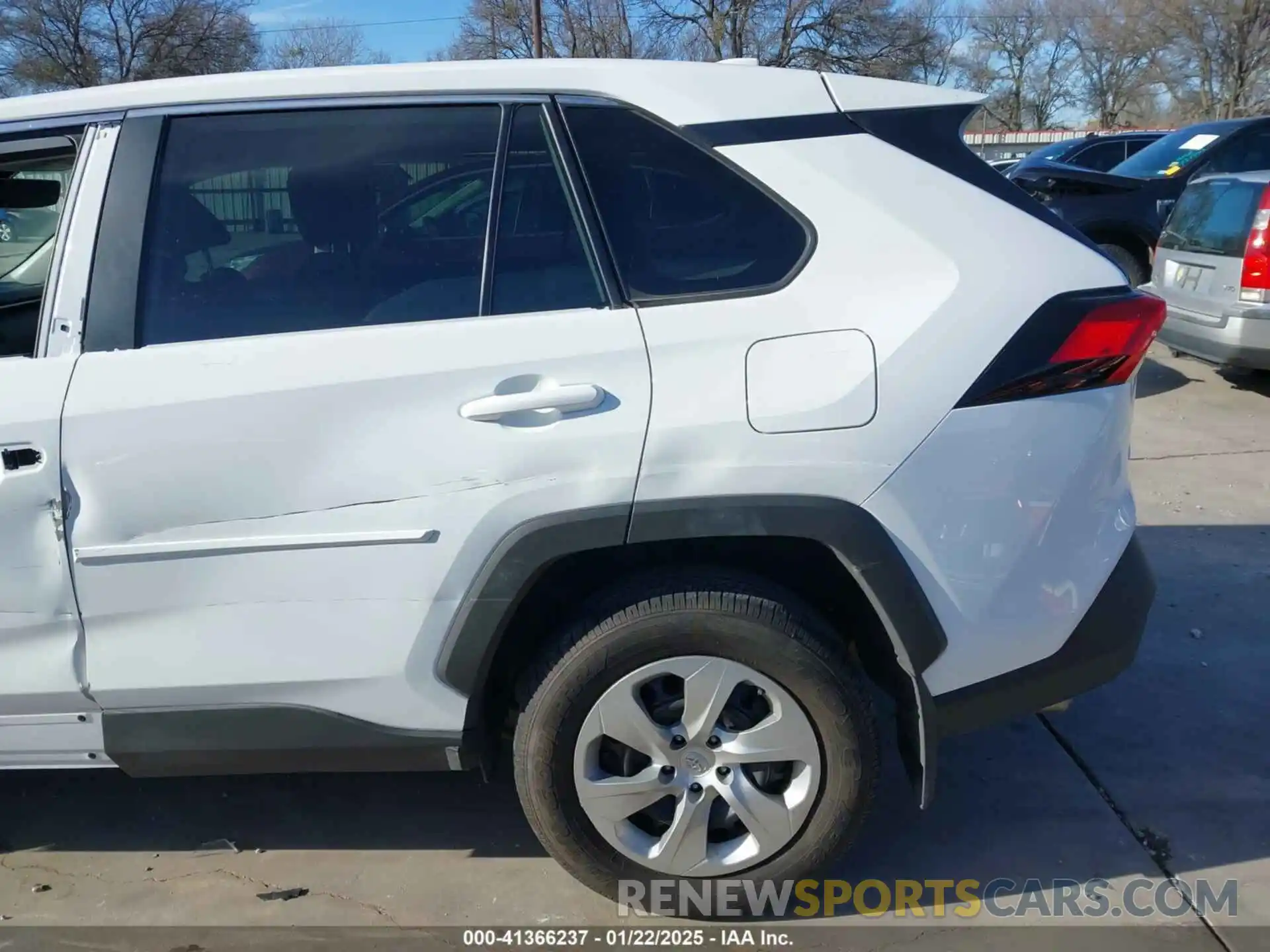 20 Photograph of a damaged car 2T3F1RFV0PC330405 TOYOTA RAV4 2023