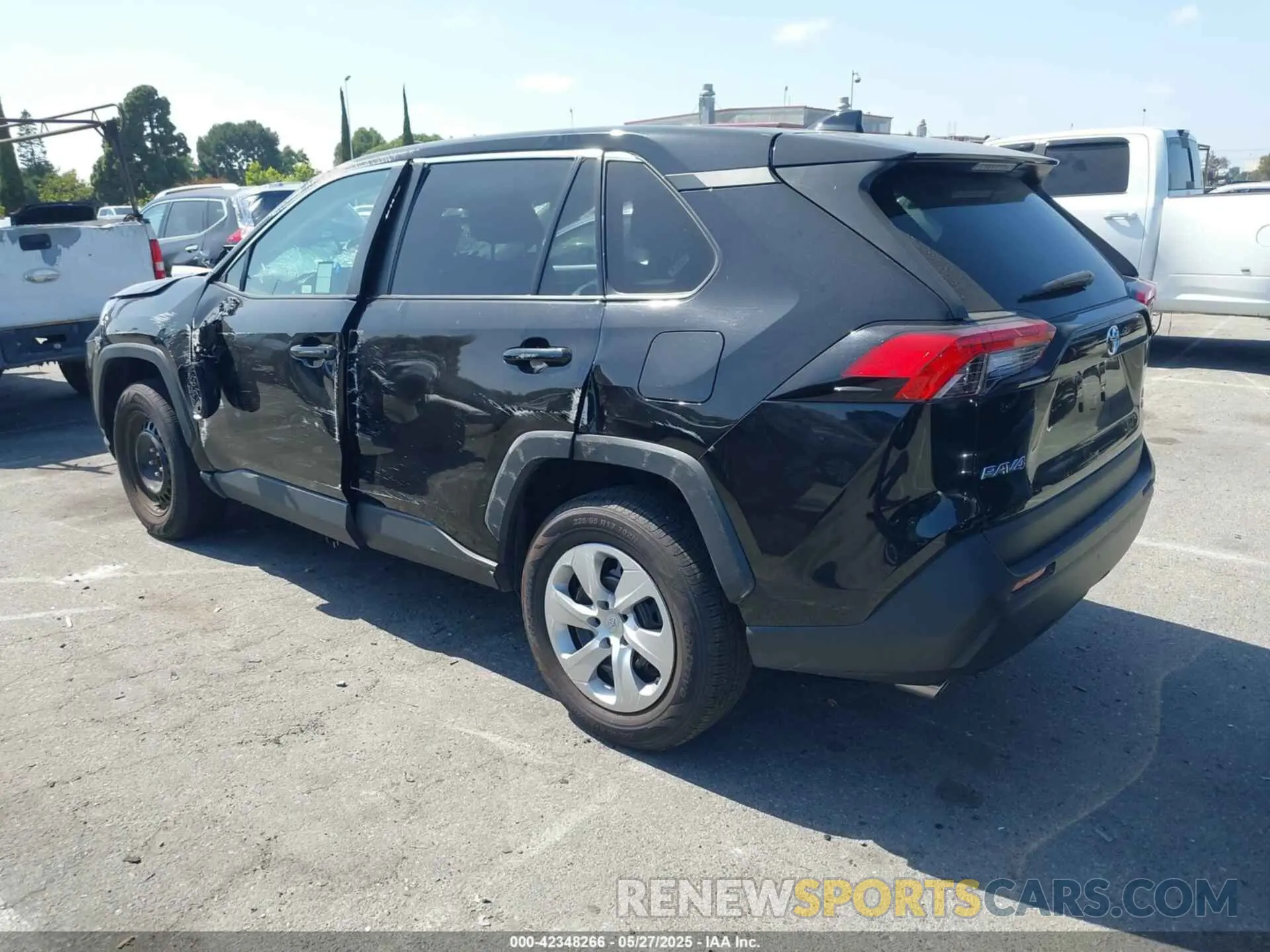 3 Photograph of a damaged car 2T3F1RFV0PC357541 TOYOTA RAV4 2023