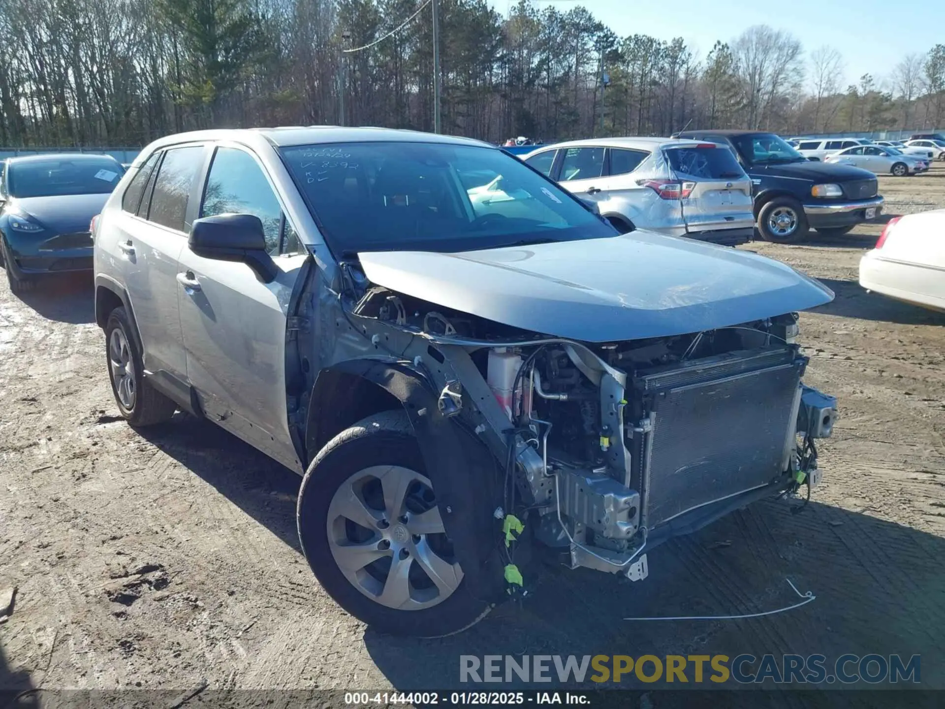 1 Photograph of a damaged car 2T3F1RFV0PW368392 TOYOTA RAV4 2023