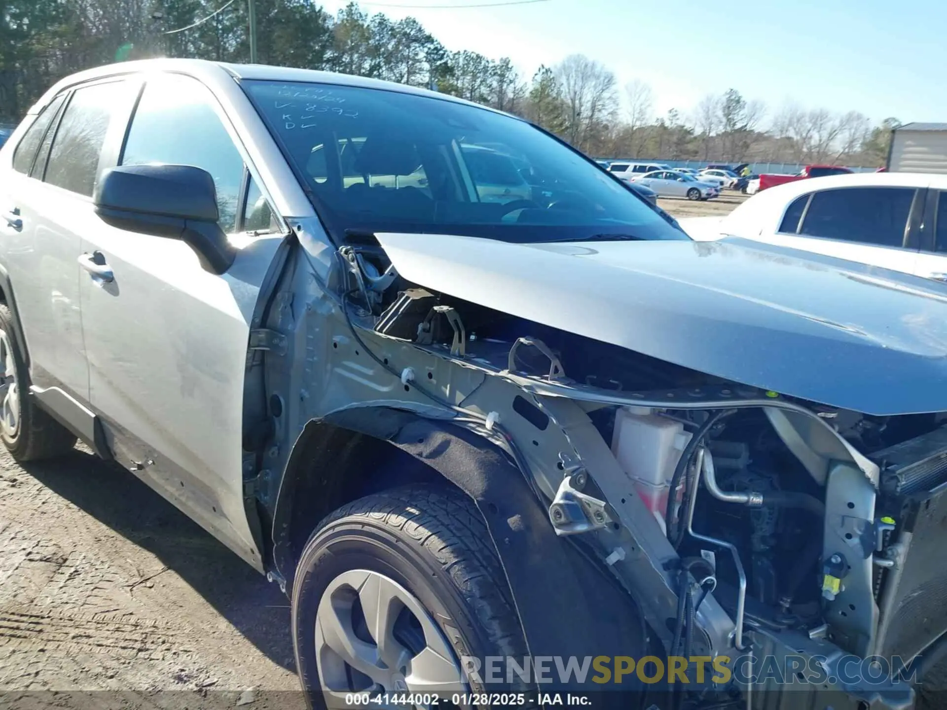 18 Photograph of a damaged car 2T3F1RFV0PW368392 TOYOTA RAV4 2023