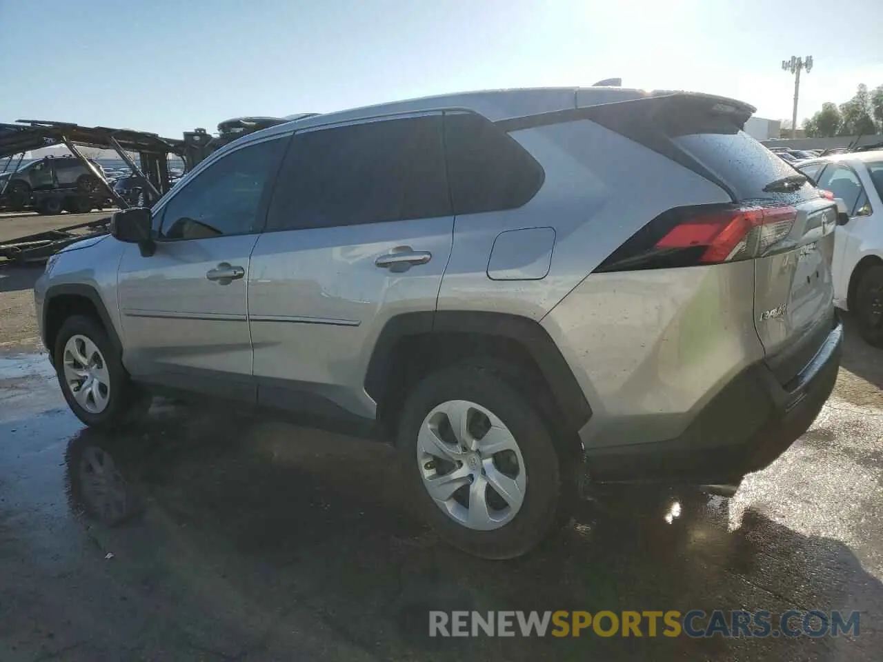 2 Photograph of a damaged car 2T3F1RFV1PC350890 TOYOTA RAV4 2023