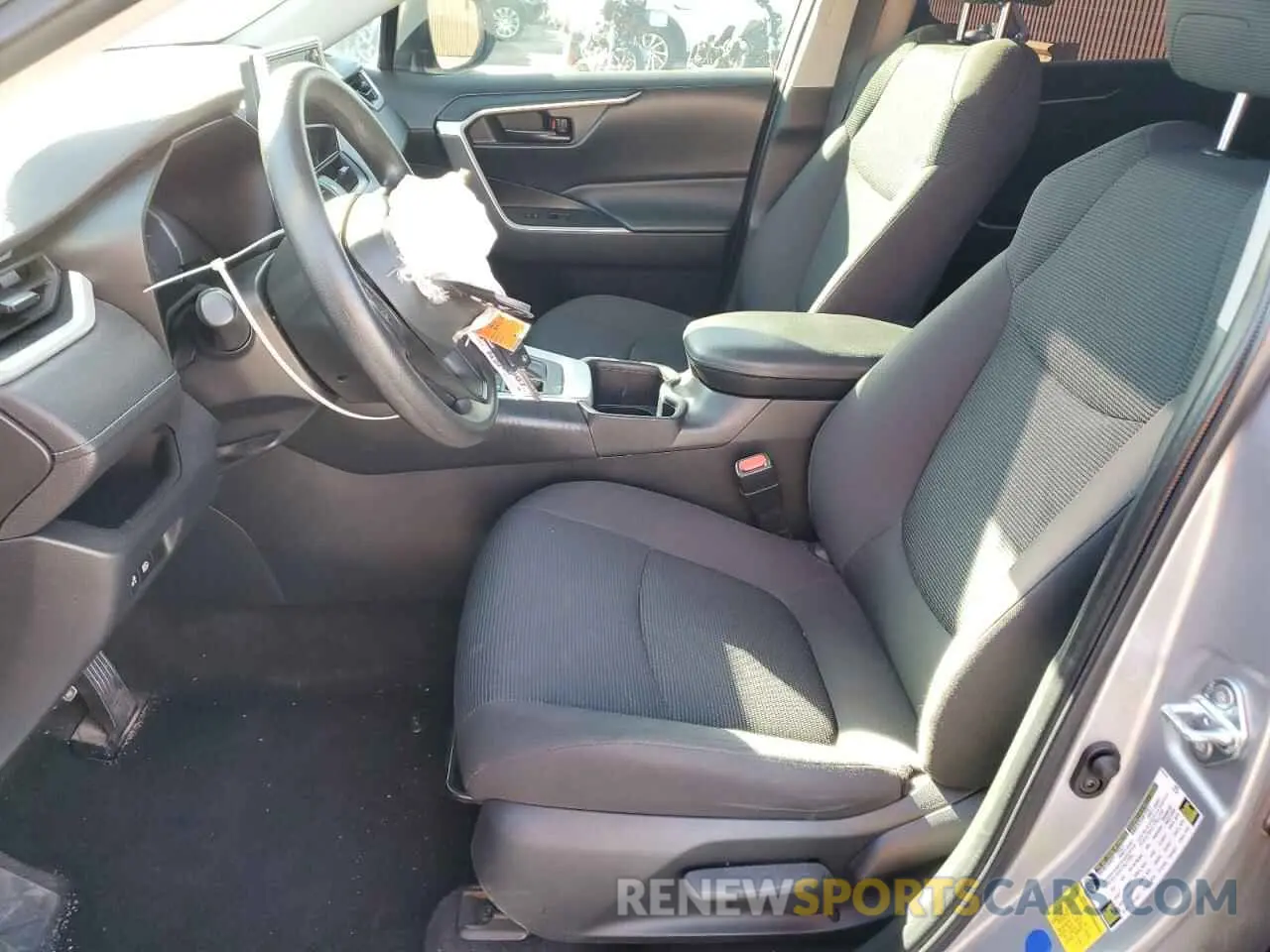 7 Photograph of a damaged car 2T3F1RFV1PC350890 TOYOTA RAV4 2023