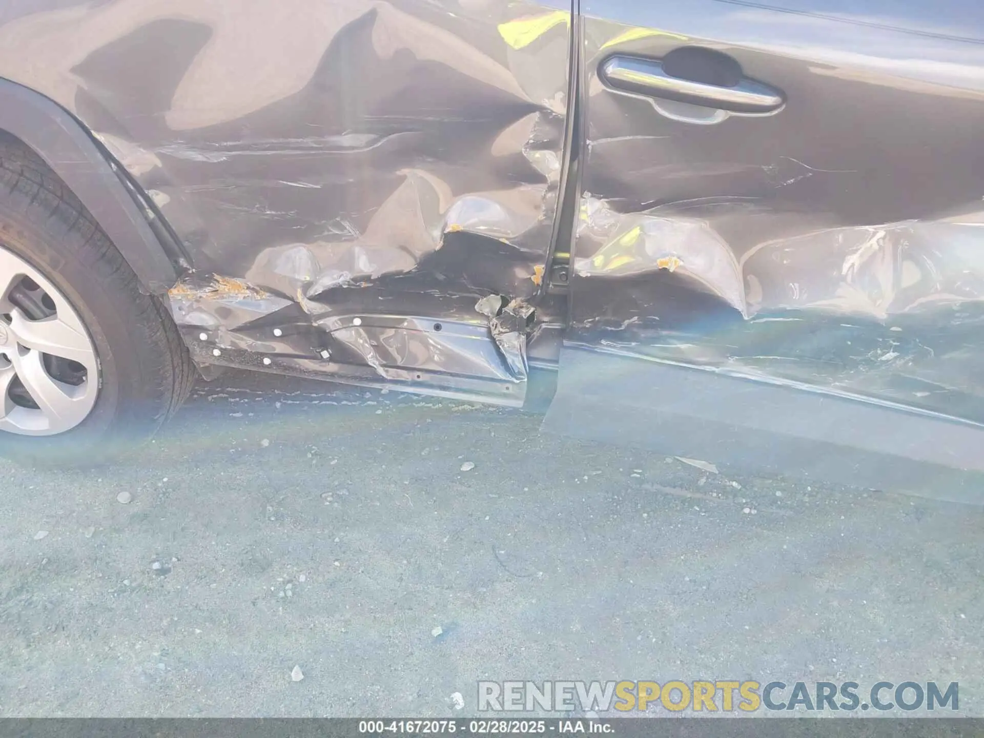 6 Photograph of a damaged car 2T3F1RFV1PW332520 TOYOTA RAV4 2023