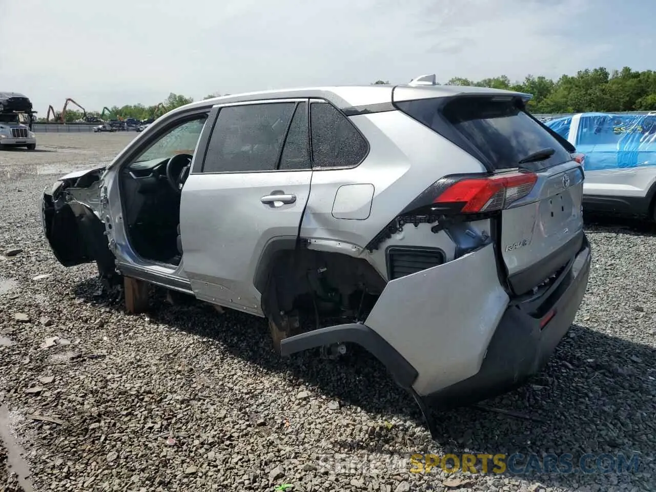 2 Photograph of a damaged car 2T3F1RFV1PW407331 TOYOTA RAV4 2023