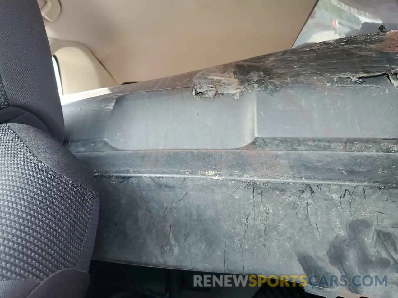10 Photograph of a damaged car 2T3F1RFV3PC375824 TOYOTA RAV4 2023