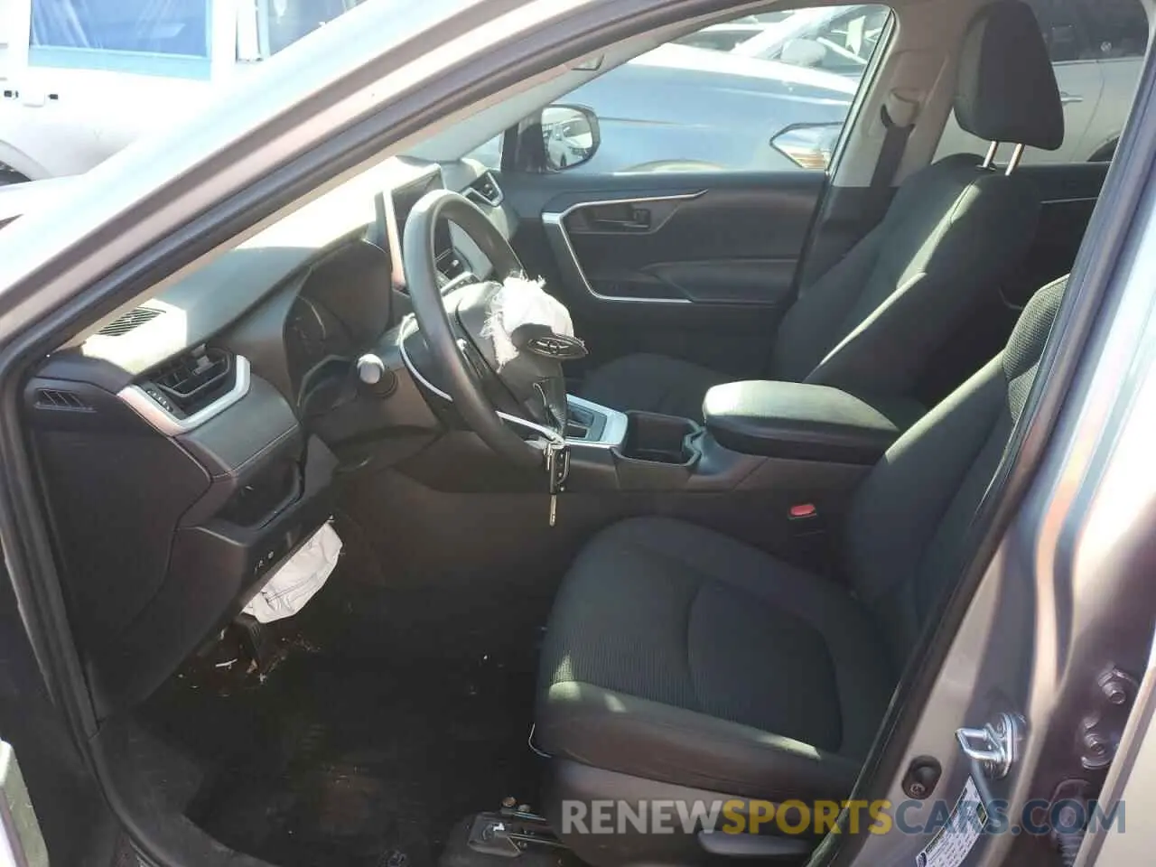 7 Photograph of a damaged car 2T3F1RFV3PC376133 TOYOTA RAV4 2023